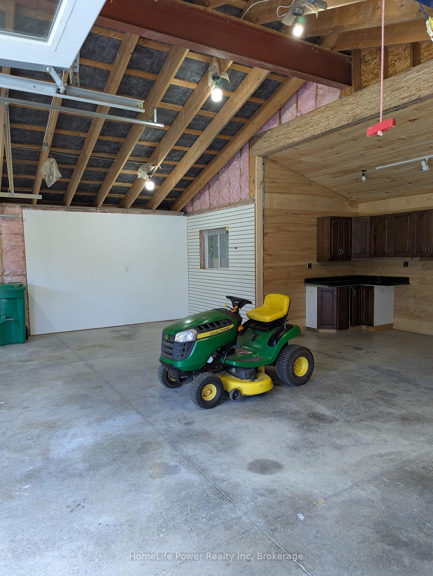 Photo 43 of 1077 Queen Street, Howick — HOMEH