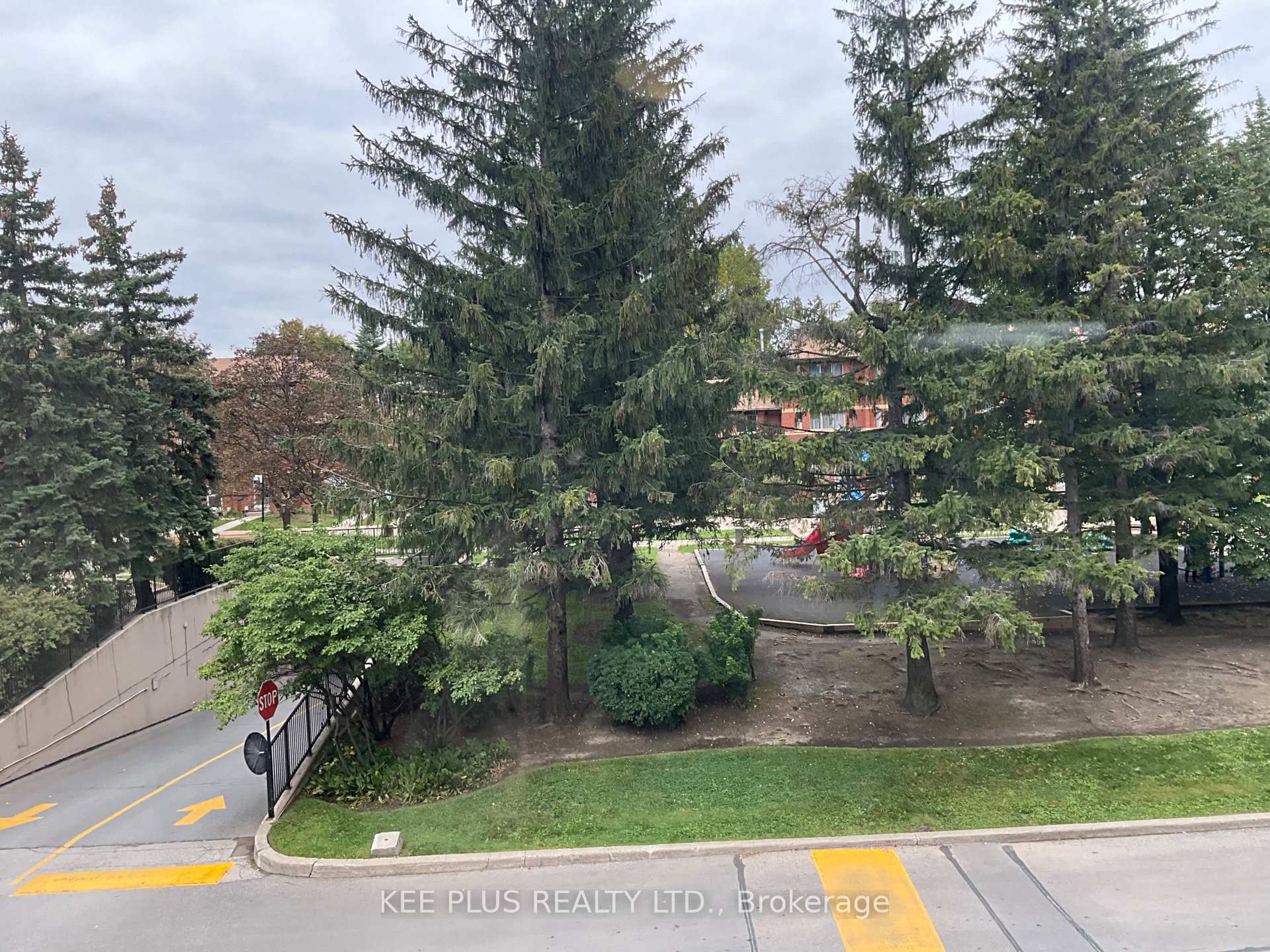 Photo 9 of Unit 819, 2466 Eglinton Avenue E, Scarborough, Eglinton East — HOMEH