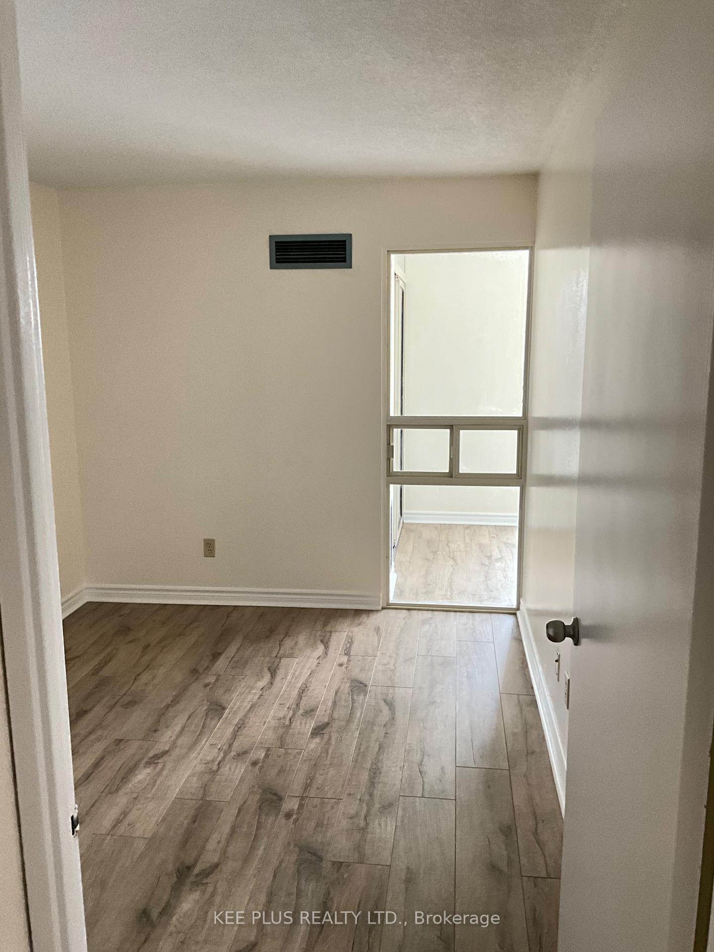 Photo 21 of Unit 819, 2466 Eglinton Avenue E, Scarborough, Eglinton East — HOMEH