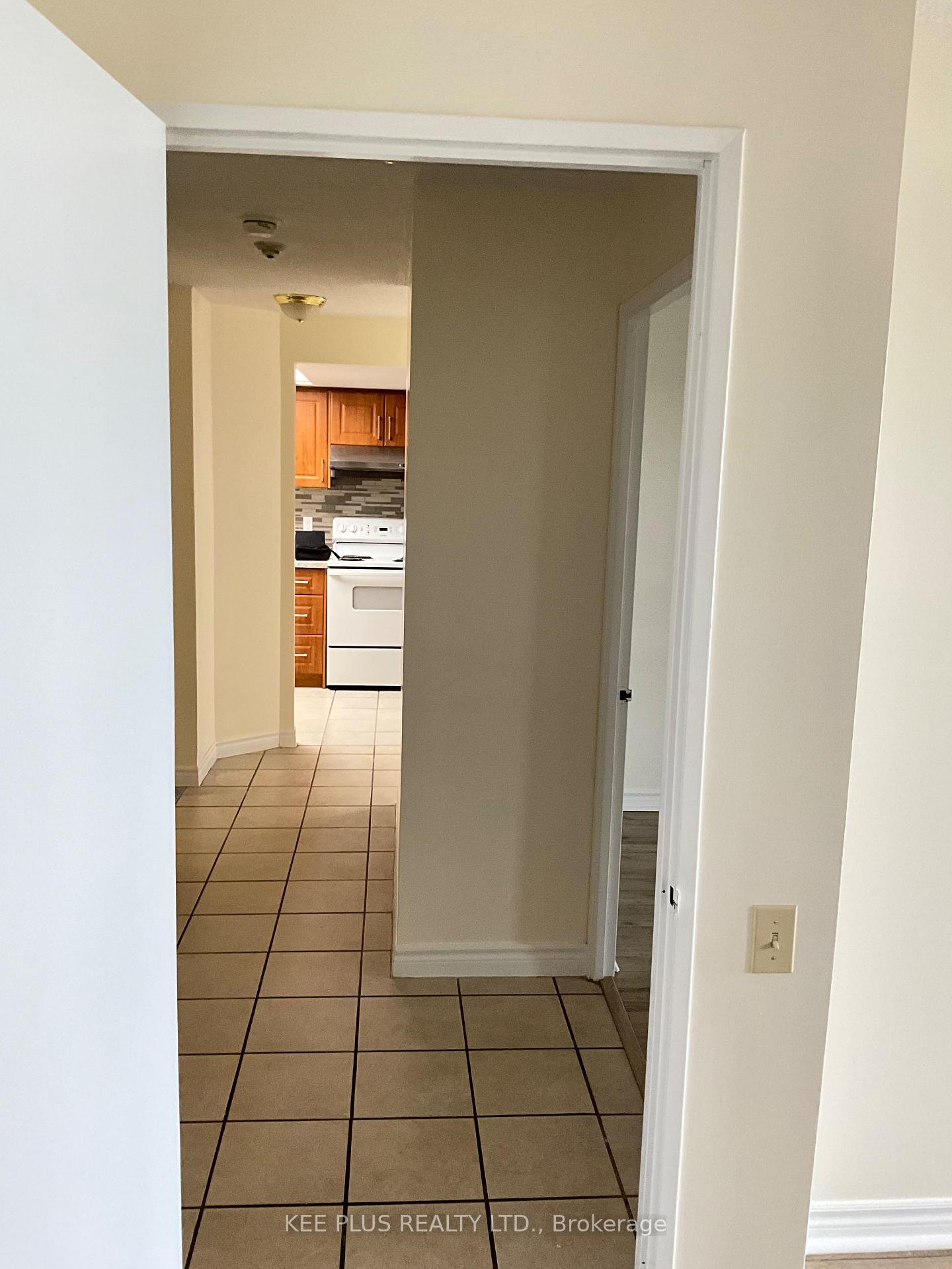 Photo 32 of Unit 819, 2466 Eglinton Avenue E, Scarborough, Eglinton East — HOMEH