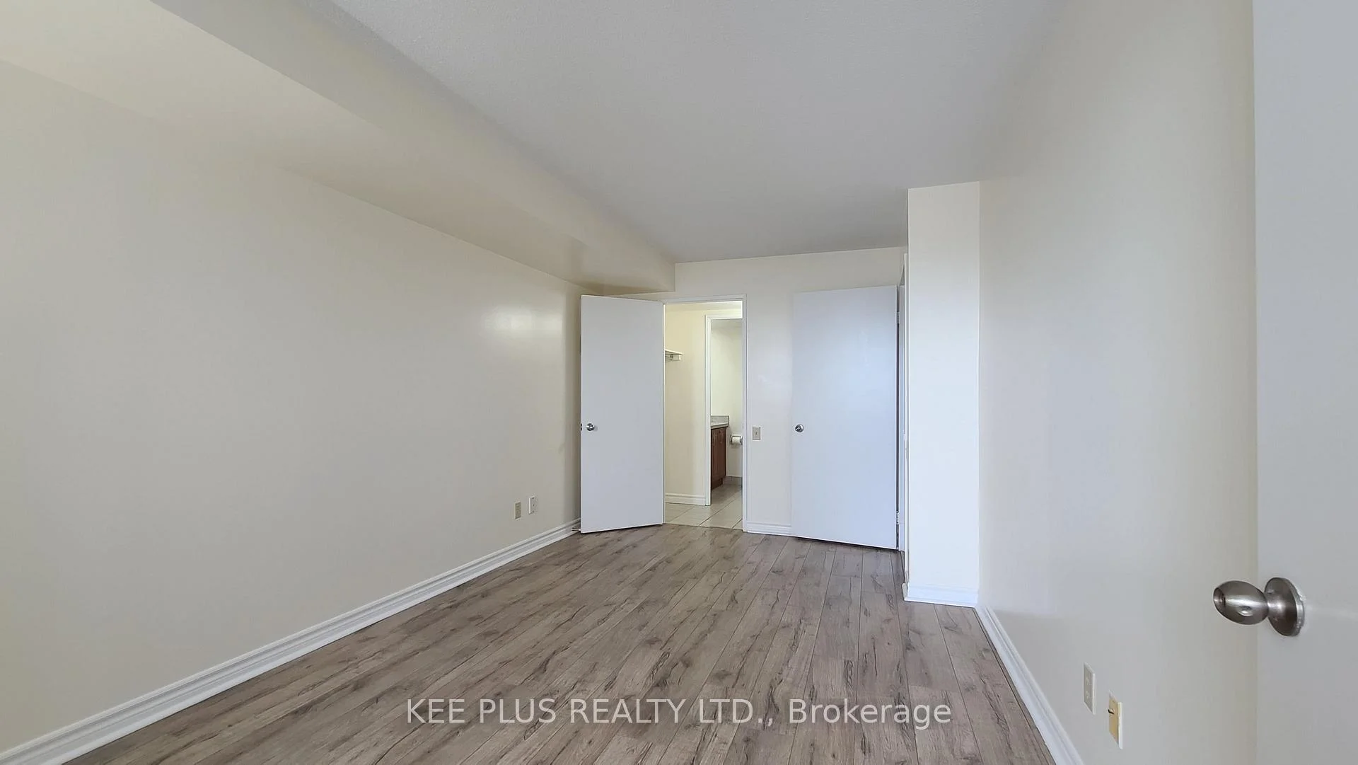 Photo 27 of Unit 819, 2466 Eglinton Avenue E, Scarborough, Eglinton East — HOMEH