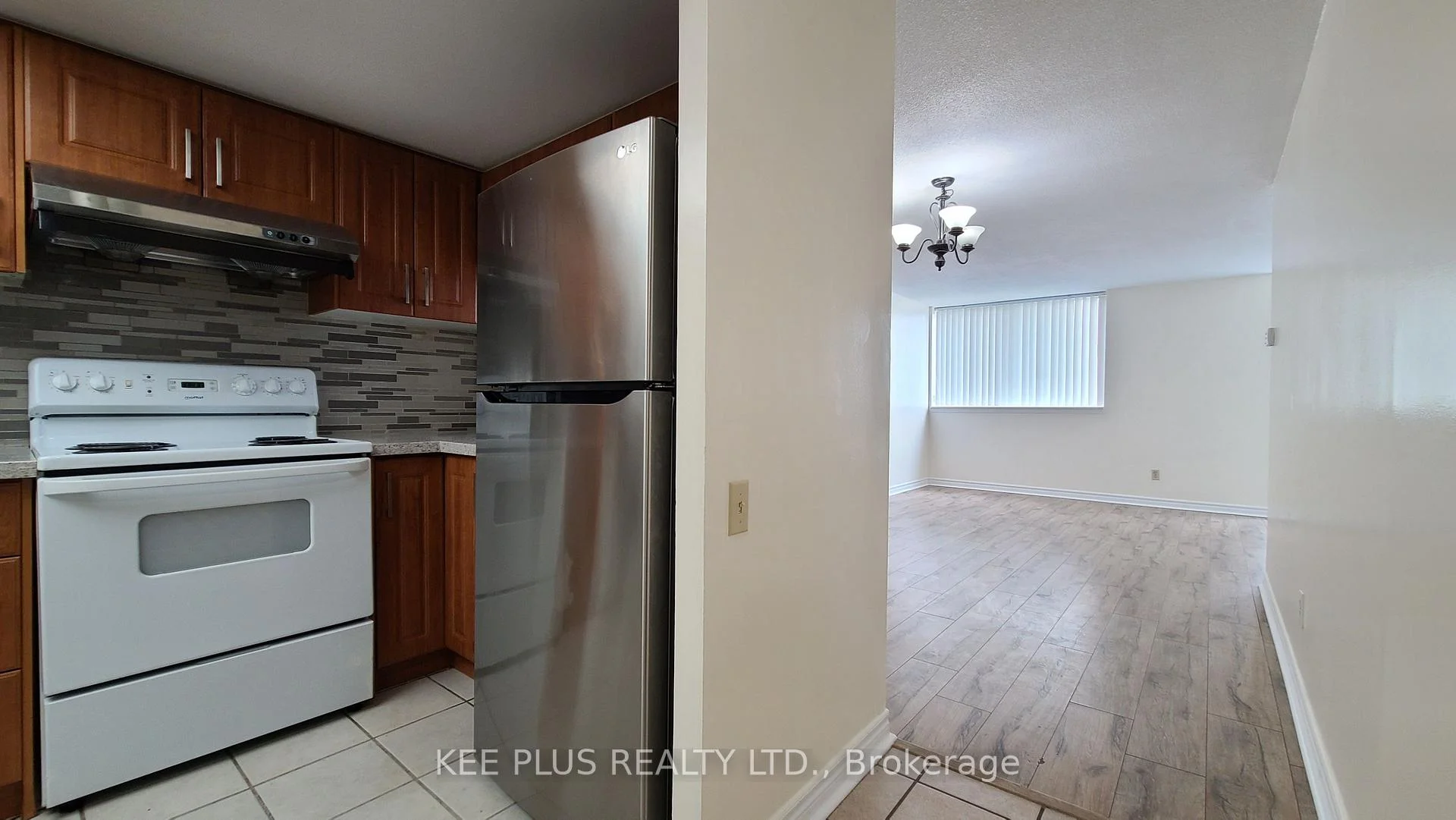 Photo 17 of Unit 819, 2466 Eglinton Avenue E, Scarborough, Eglinton East — HOMEH