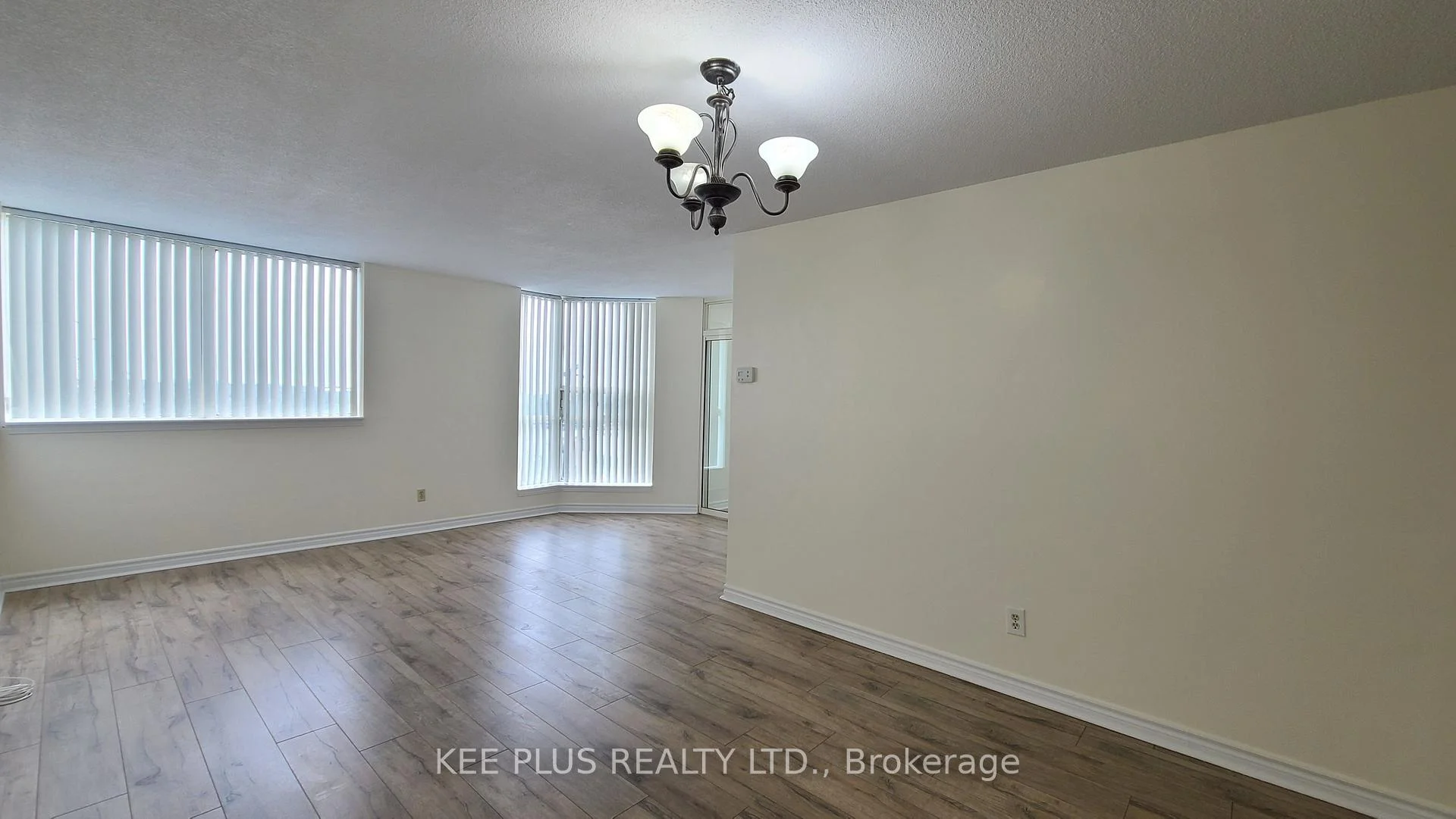 Photo 38 of Unit 819, 2466 Eglinton Avenue E, Scarborough, Eglinton East — HOMEH