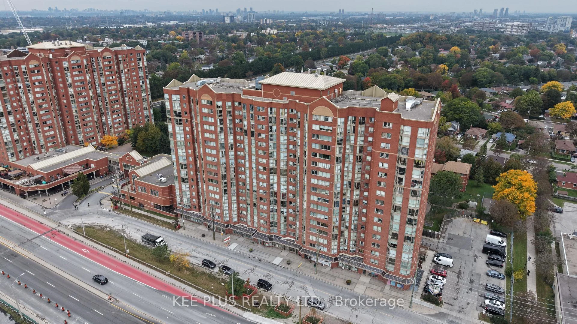 Photo of Unit 819, 2466 Eglinton Avenue E