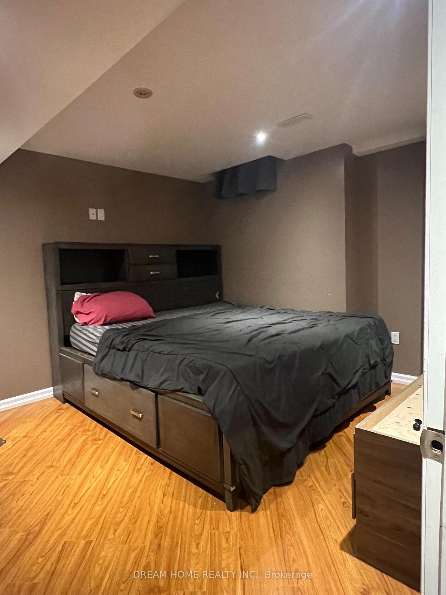 Photo 1 of Unit Basement, 341 La Rocca Avenue, Vaughan, Vellore Village — HOMEH
