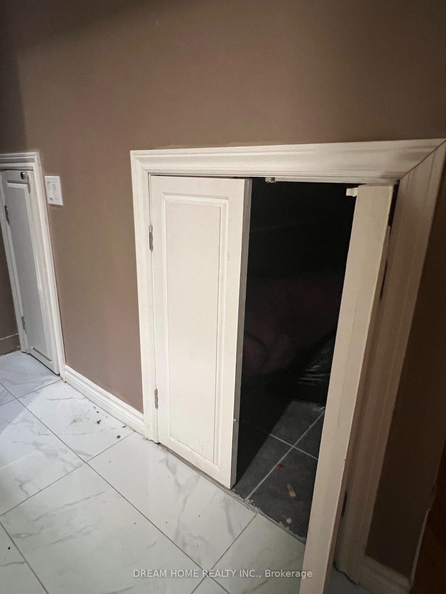 Photo 9 of Unit Basement, 341 La Rocca Avenue, Vaughan, Vellore Village — HOMEH