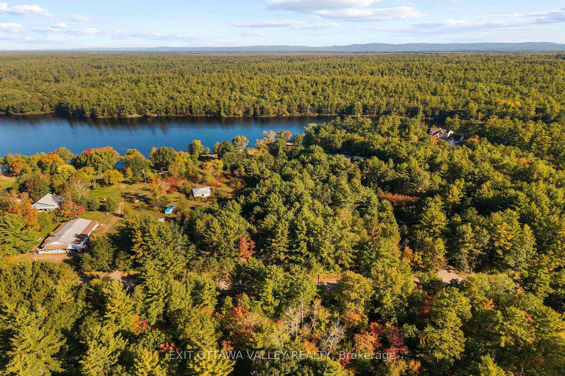 Photo 4 of 1060B Rantz Road, Petawawa, Petawawa — HOMEH