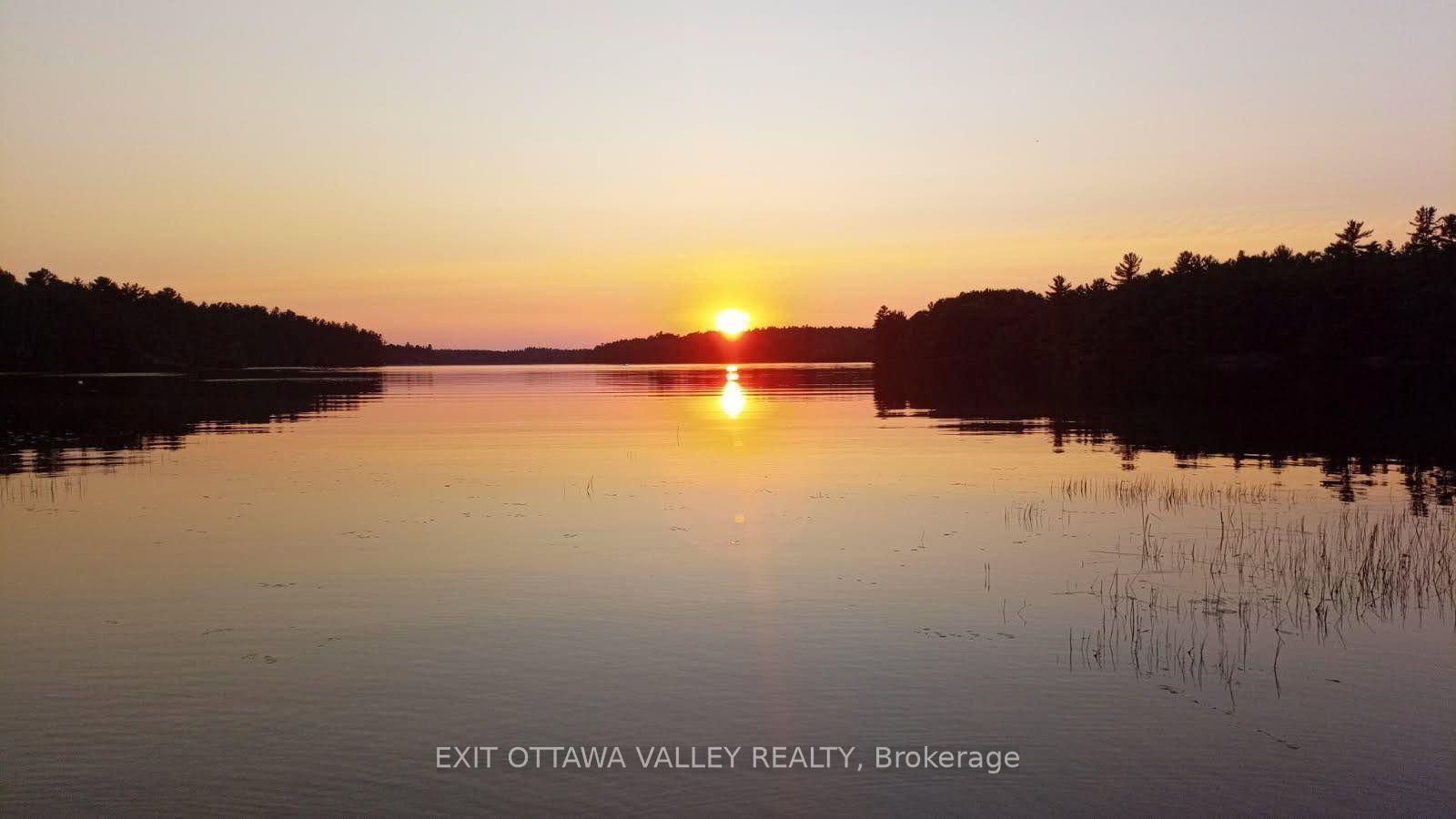 Photo 10 of 1060B Rantz Road, Petawawa, Petawawa — HOMEH