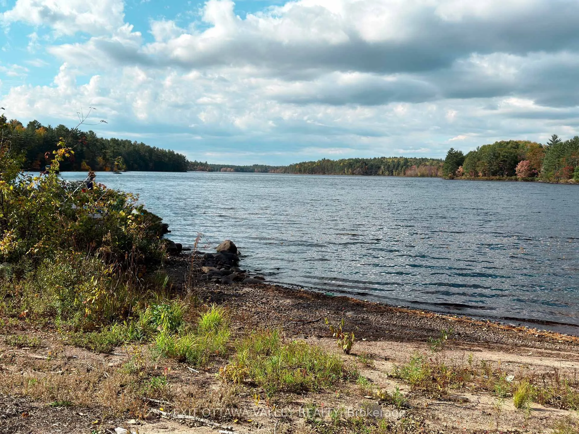 Photo 13 of 1060B Rantz Road, Petawawa, Petawawa — HOMEH