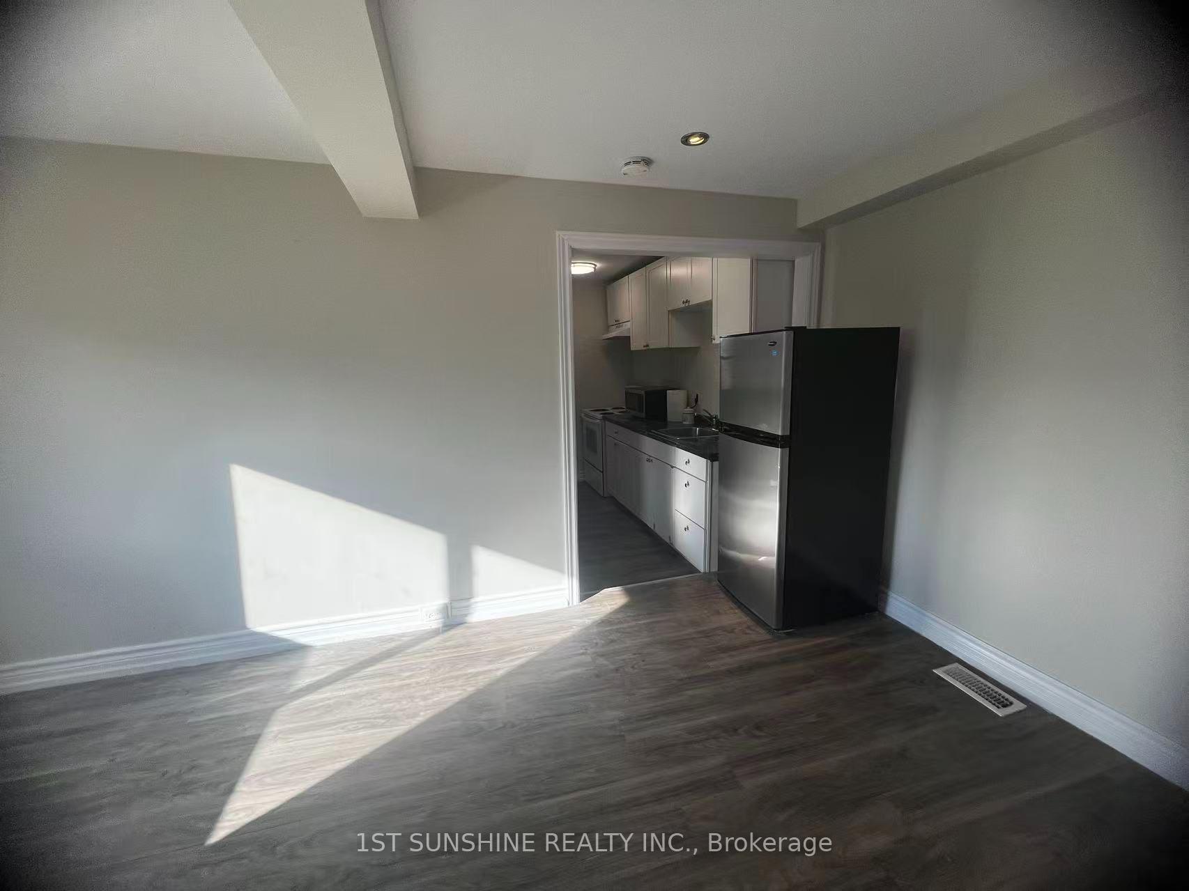 Photo 3 of 665 Gorham Street, Newmarket, Gorham-College Manor — HOMEH