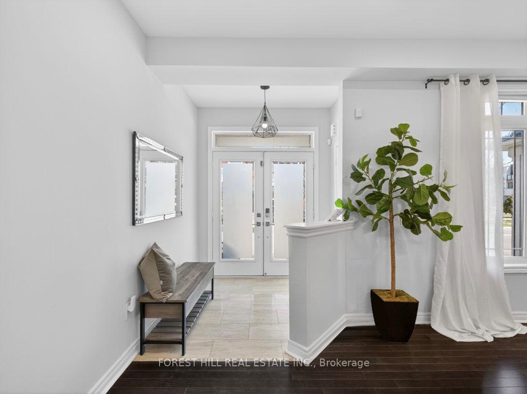 Photo 2 of 12 Wallenberg Drive, Vaughan, Patterson — HOMEH