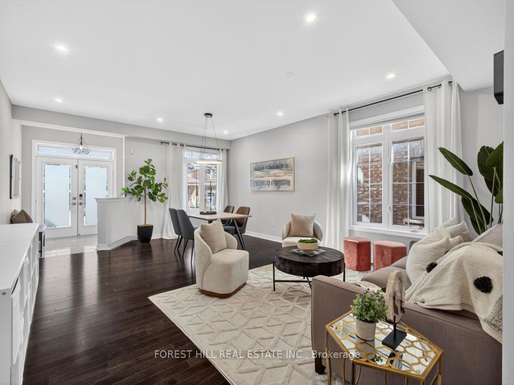 Photo 3 of 12 Wallenberg Drive, Vaughan, Patterson — HOMEH