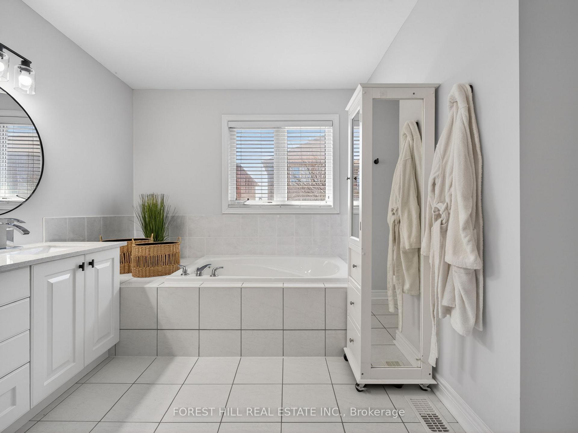 Photo 30 of 12 Wallenberg Drive, Vaughan, Patterson — HOMEH