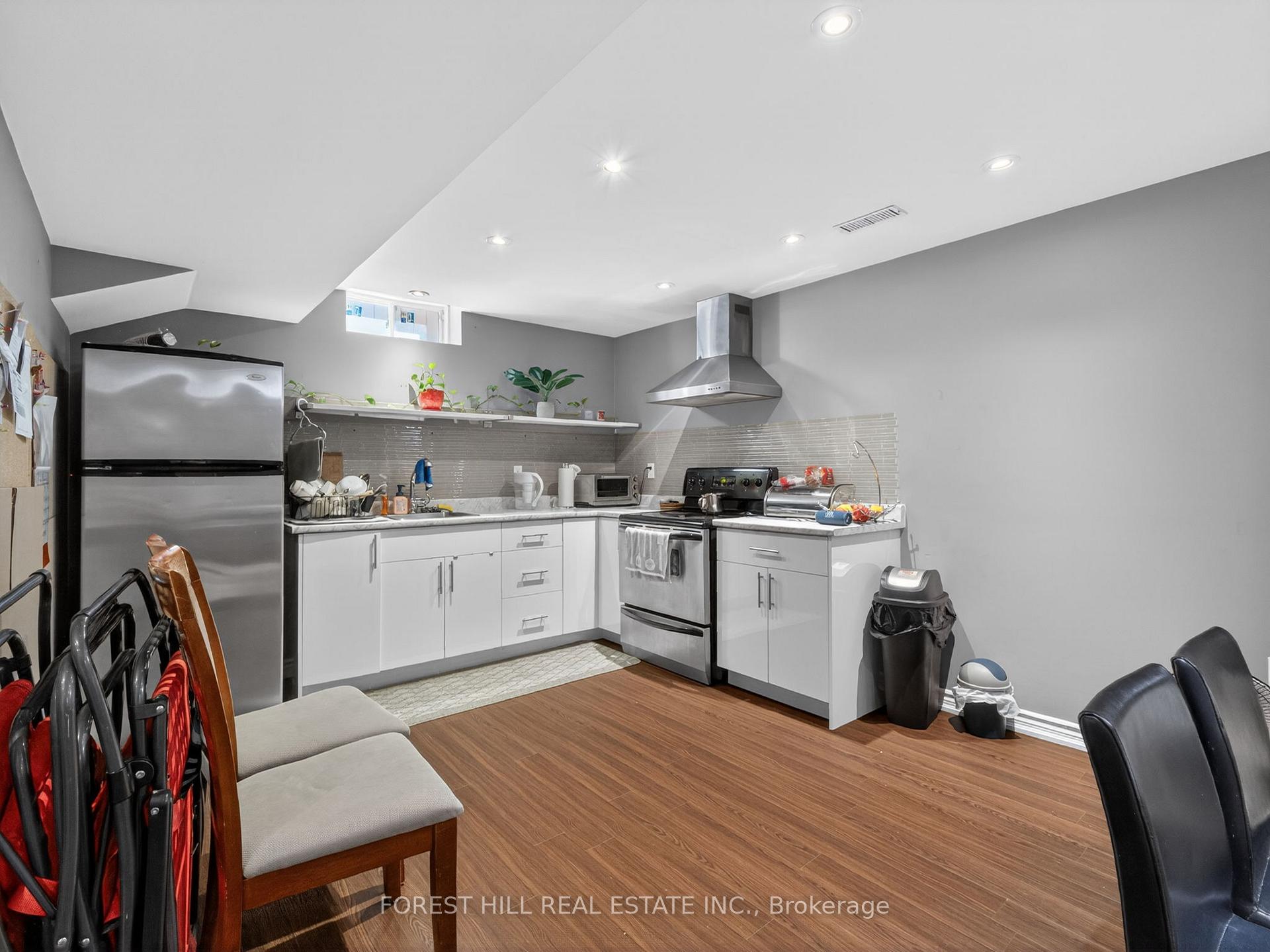 Photo 44 of 12 Wallenberg Drive, Vaughan, Patterson — HOMEH