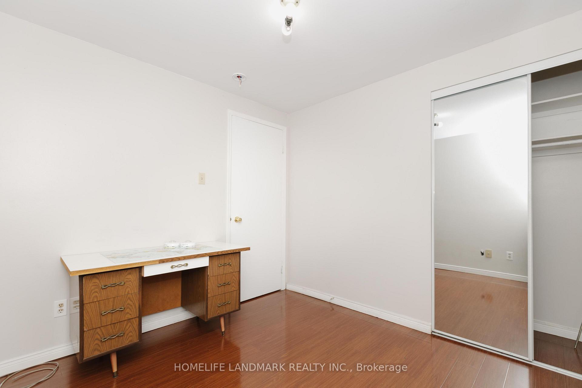 Photo 17 of 22 Blenheim Drive, Brampton, Heart Lake East — HOMEH