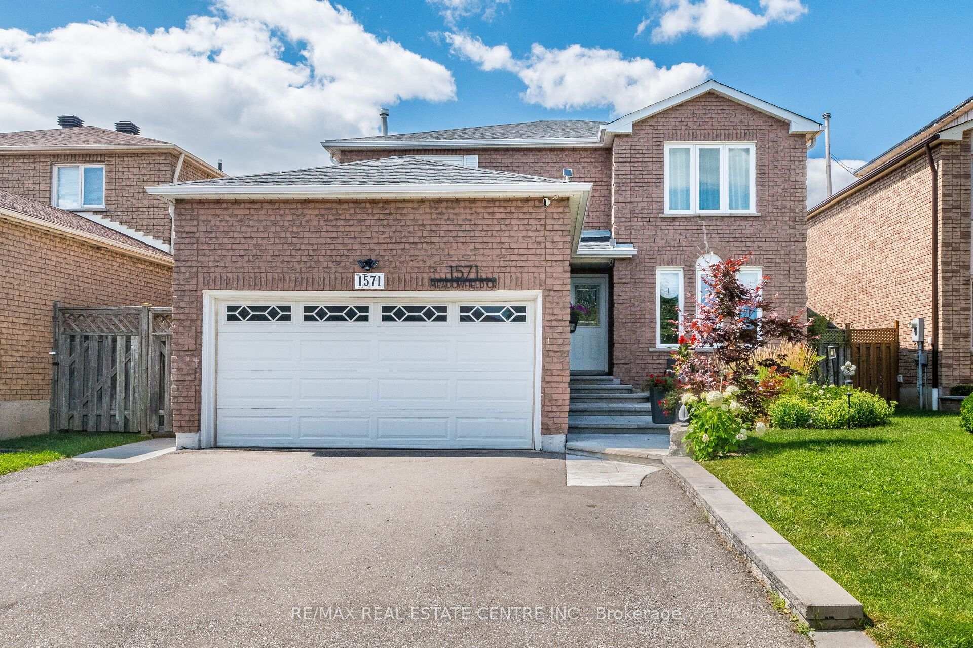 Photo of 1571 Meadowfield Crescent