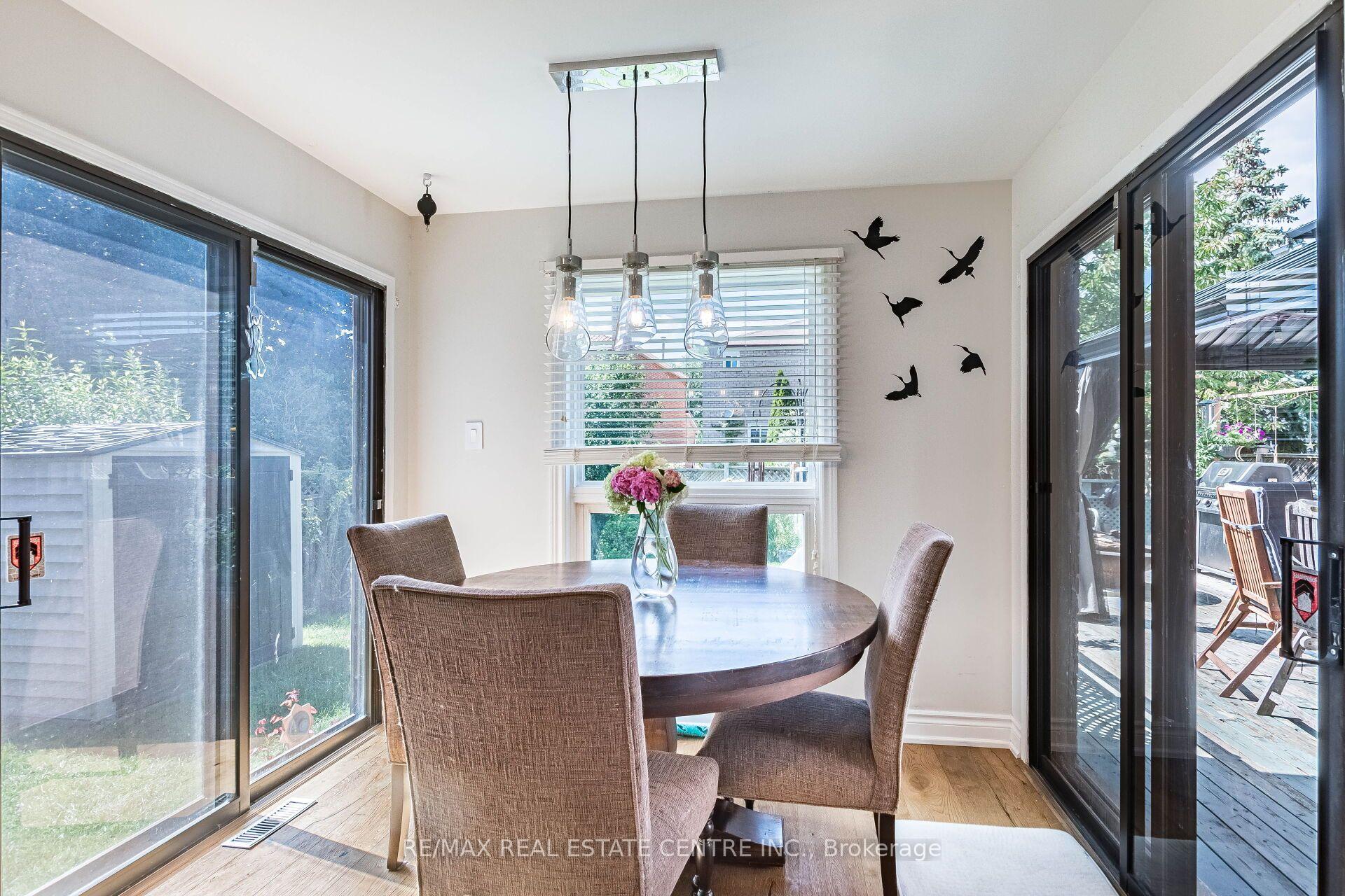 Photo 13 of 1571 Meadowfield Crescent, Mississauga, East Credit — HOMEH