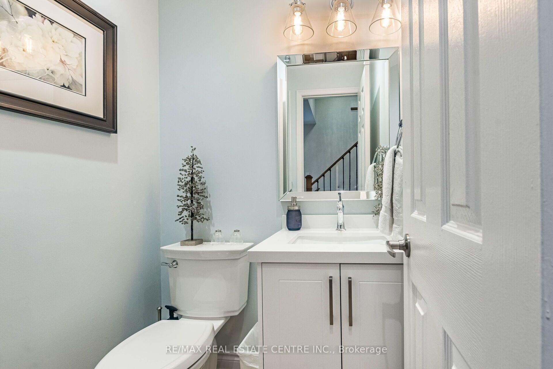Photo 14 of 1571 Meadowfield Crescent, Mississauga, East Credit — HOMEH