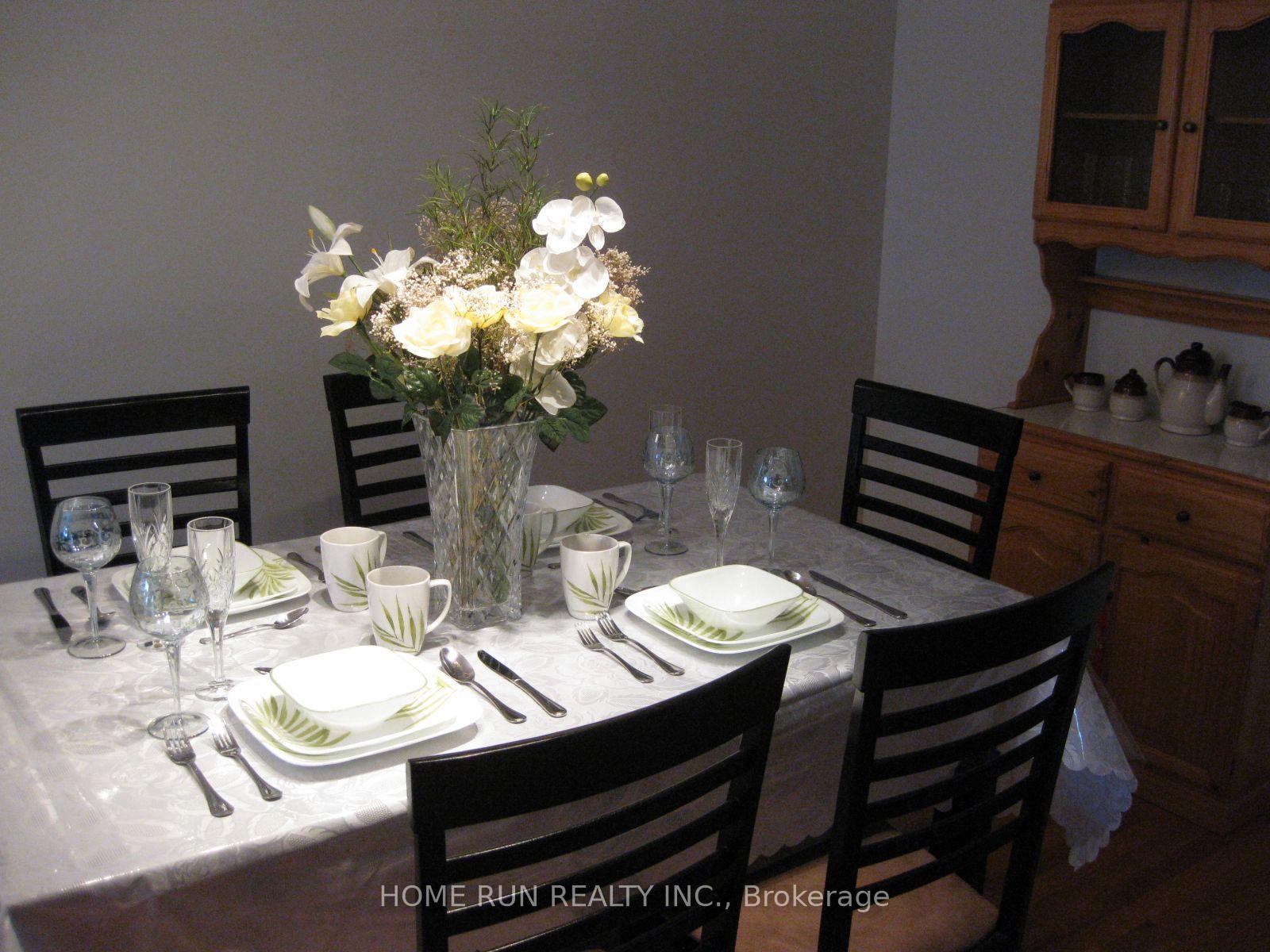 Photo 3 of 1645 Jobin Crescent, Ottawa, Carson Grove — HOMEH
