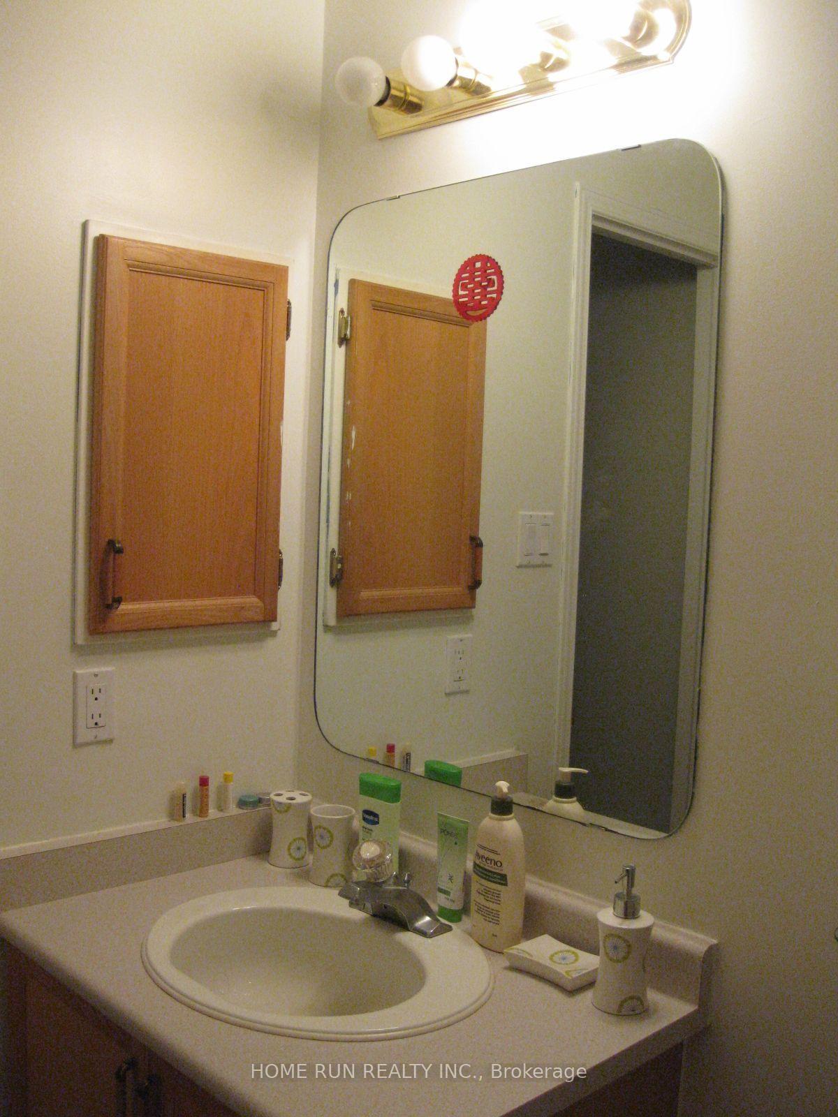 Photo 12 of 1645 Jobin Crescent, Ottawa, Carson Grove — HOMEH