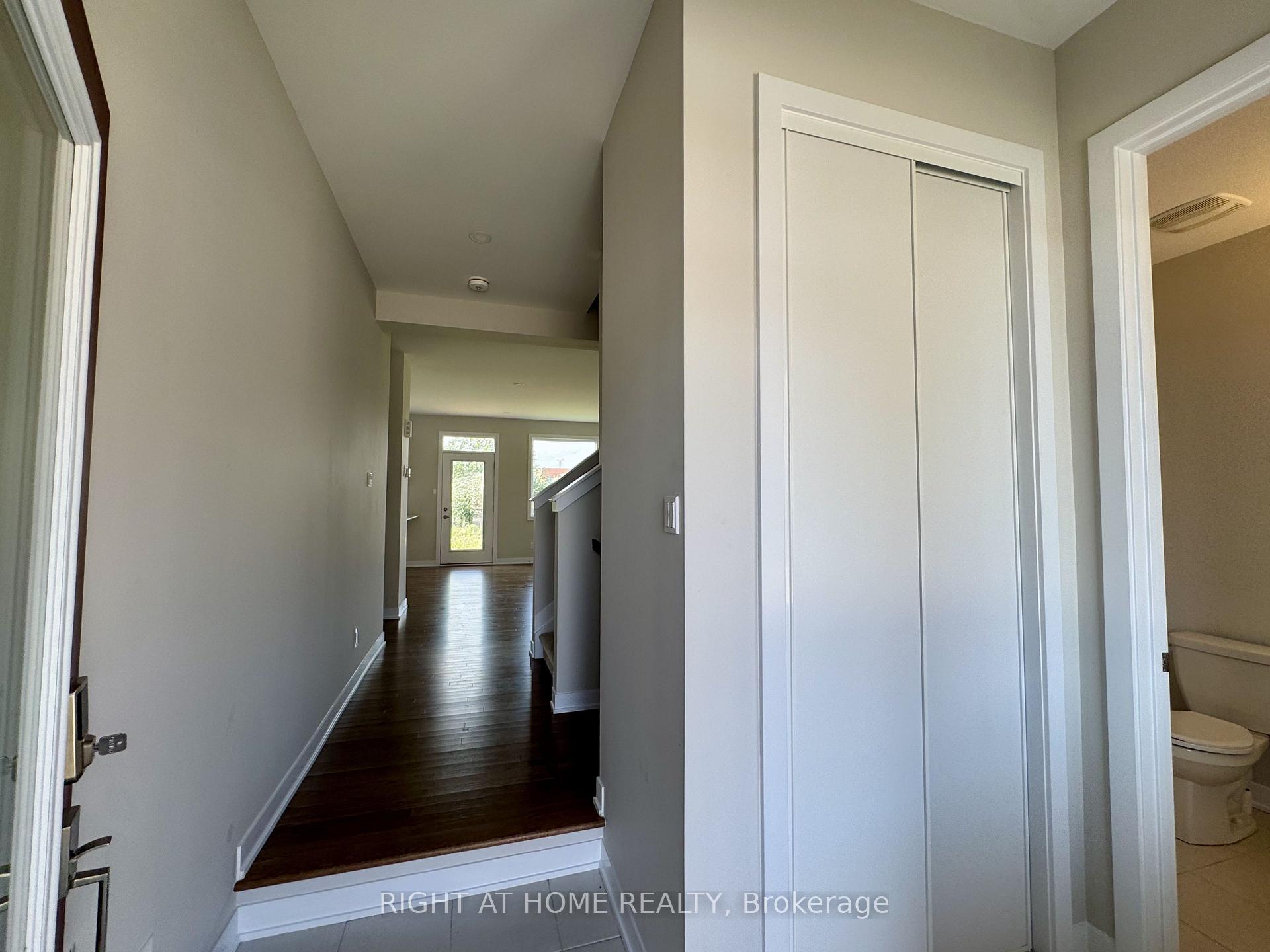 Photo 3 of 103 Ryan Reynolds Way, Ottawa, Avalon West — HOMEH