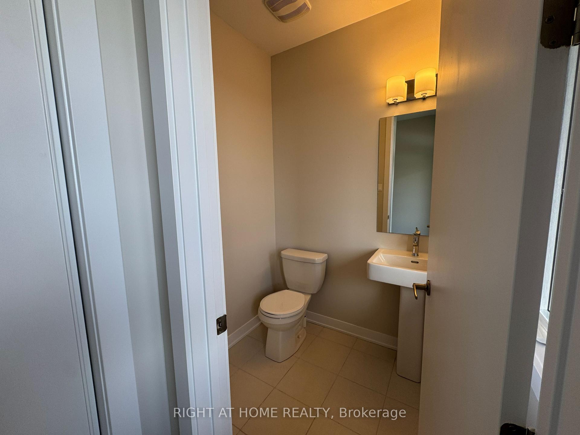Photo 4 of 103 Ryan Reynolds Way, Ottawa, Avalon West — HOMEH