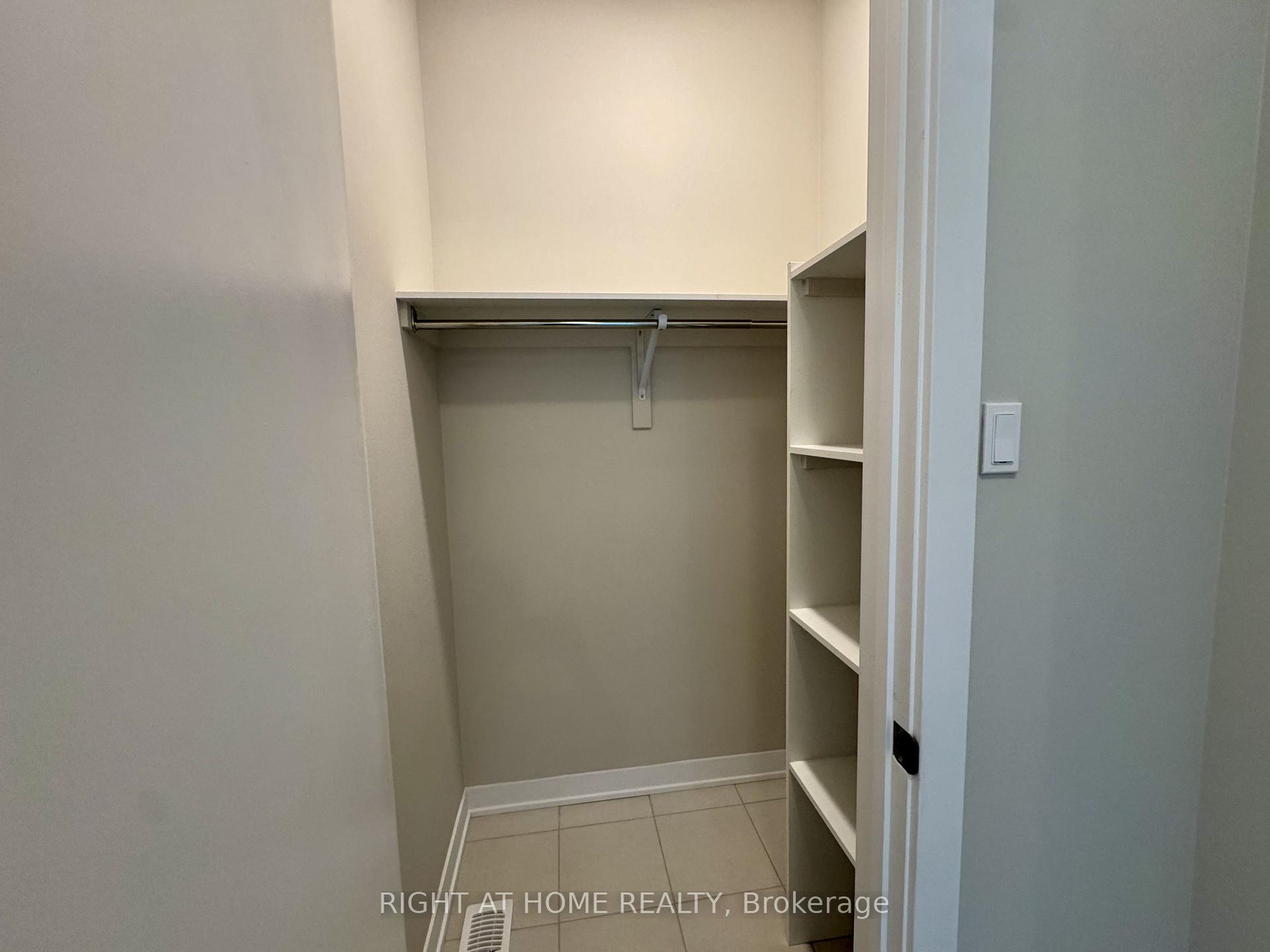 Photo 10 of 103 Ryan Reynolds Way, Ottawa, Avalon West — HOMEH