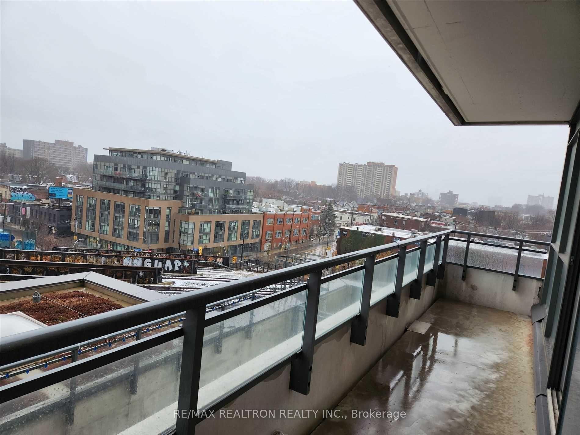 Photo 12 of Unit 607, 20 Minowan Miikan Lane, Toronto, Little Portugal — HOMEH