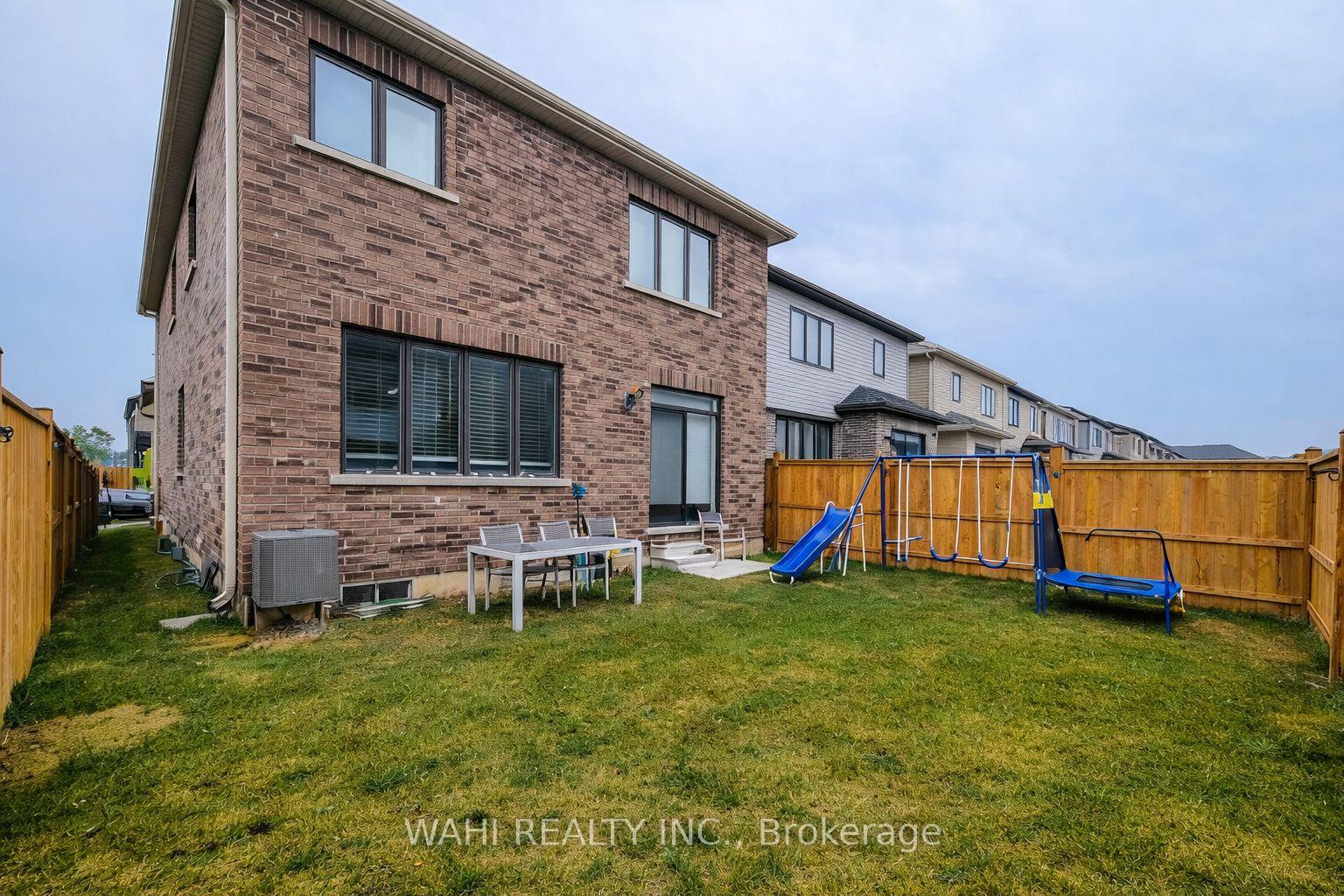 Photo 26 of 73 Lillian Way, Haldimand — HOMEH