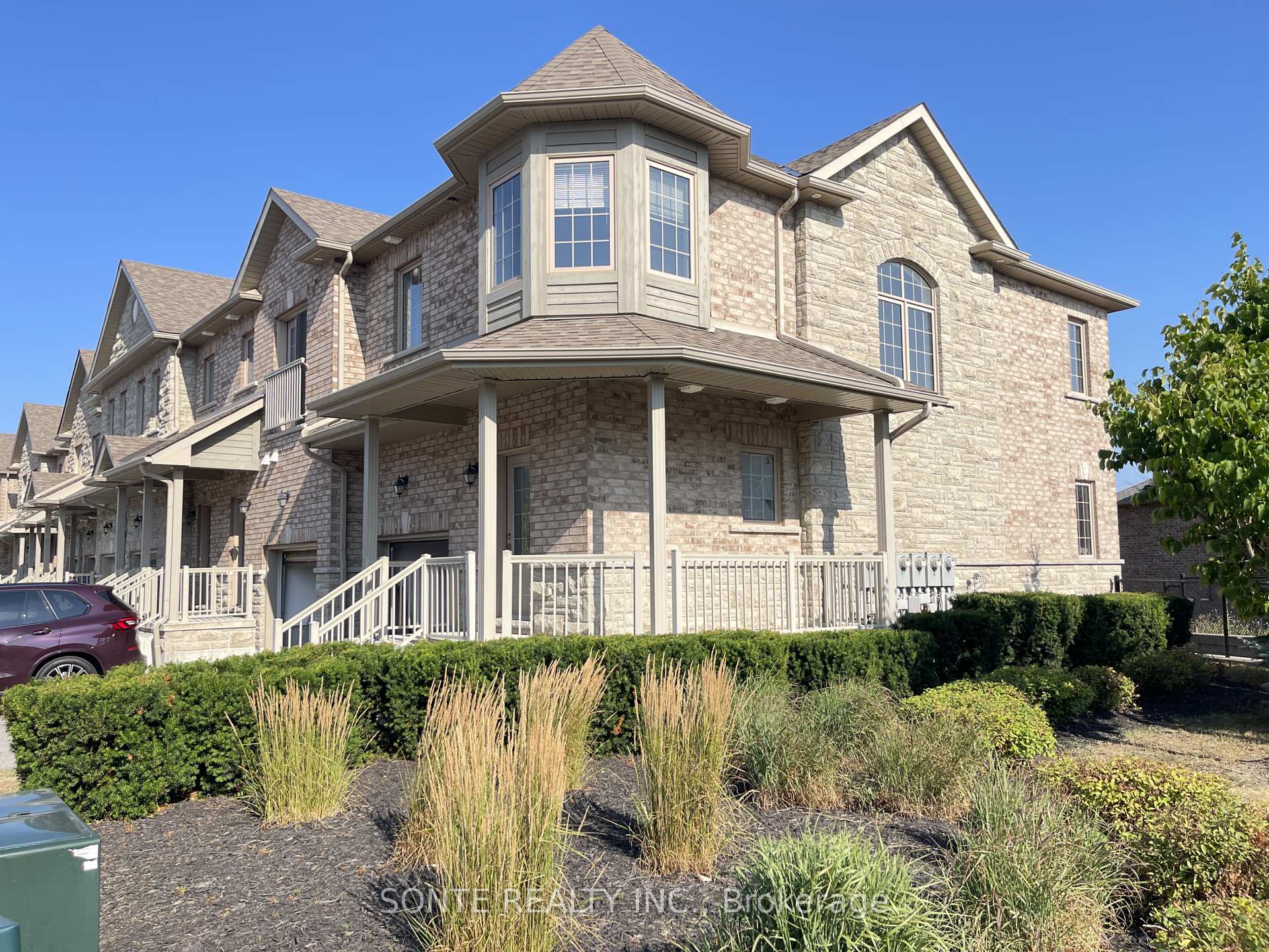 Photo 1 of Unit Unit 22, 40 Megan Crescent, Barrie, Holly — HOMEH