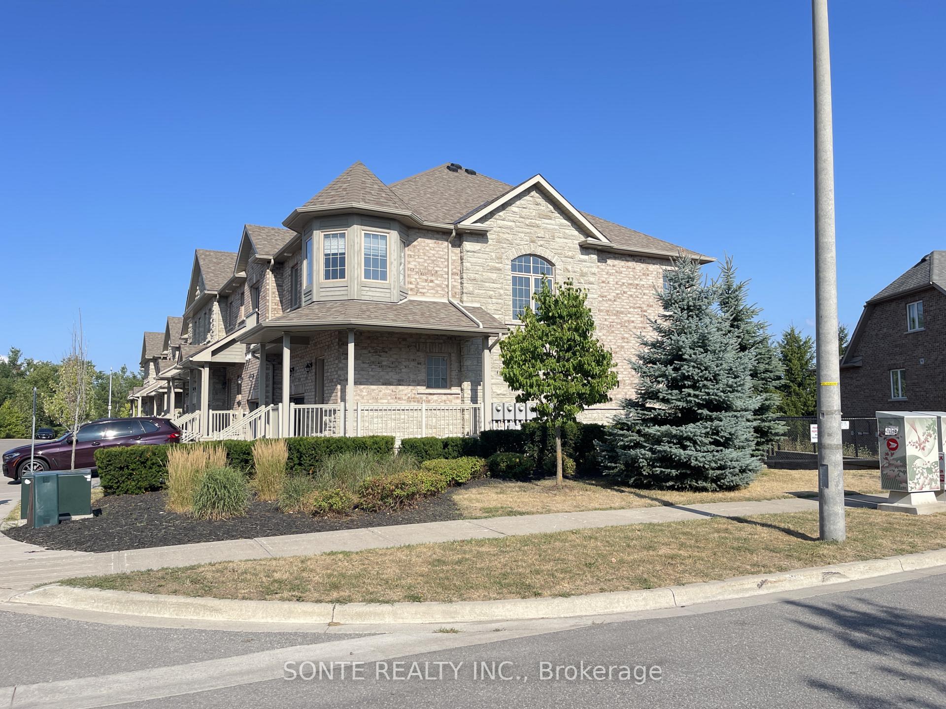 Photo 2 of Unit Unit 22, 40 Megan Crescent, Barrie, Holly — HOMEH