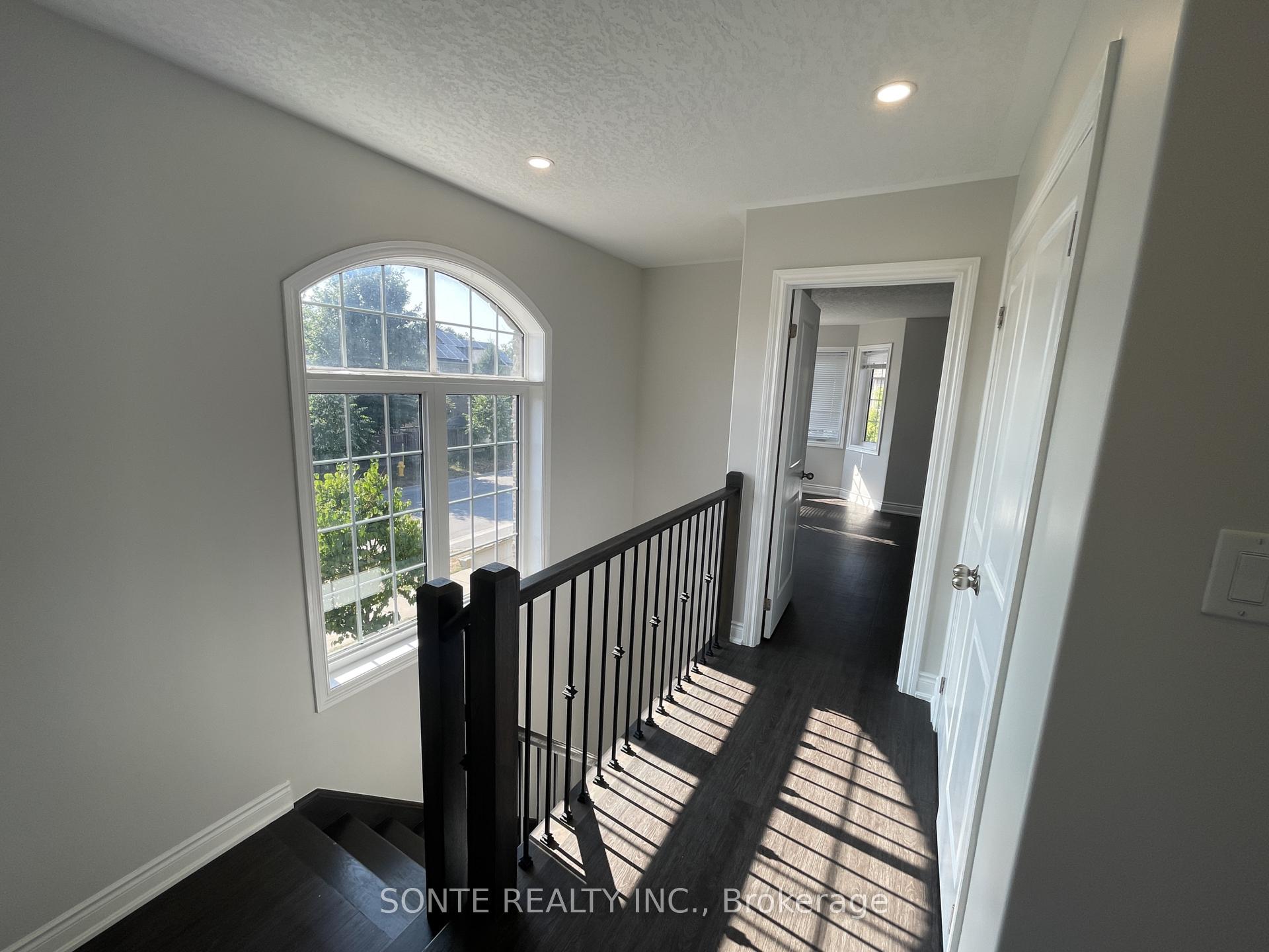 Photo 12 of Unit Unit 22, 40 Megan Crescent, Barrie, Holly — HOMEH