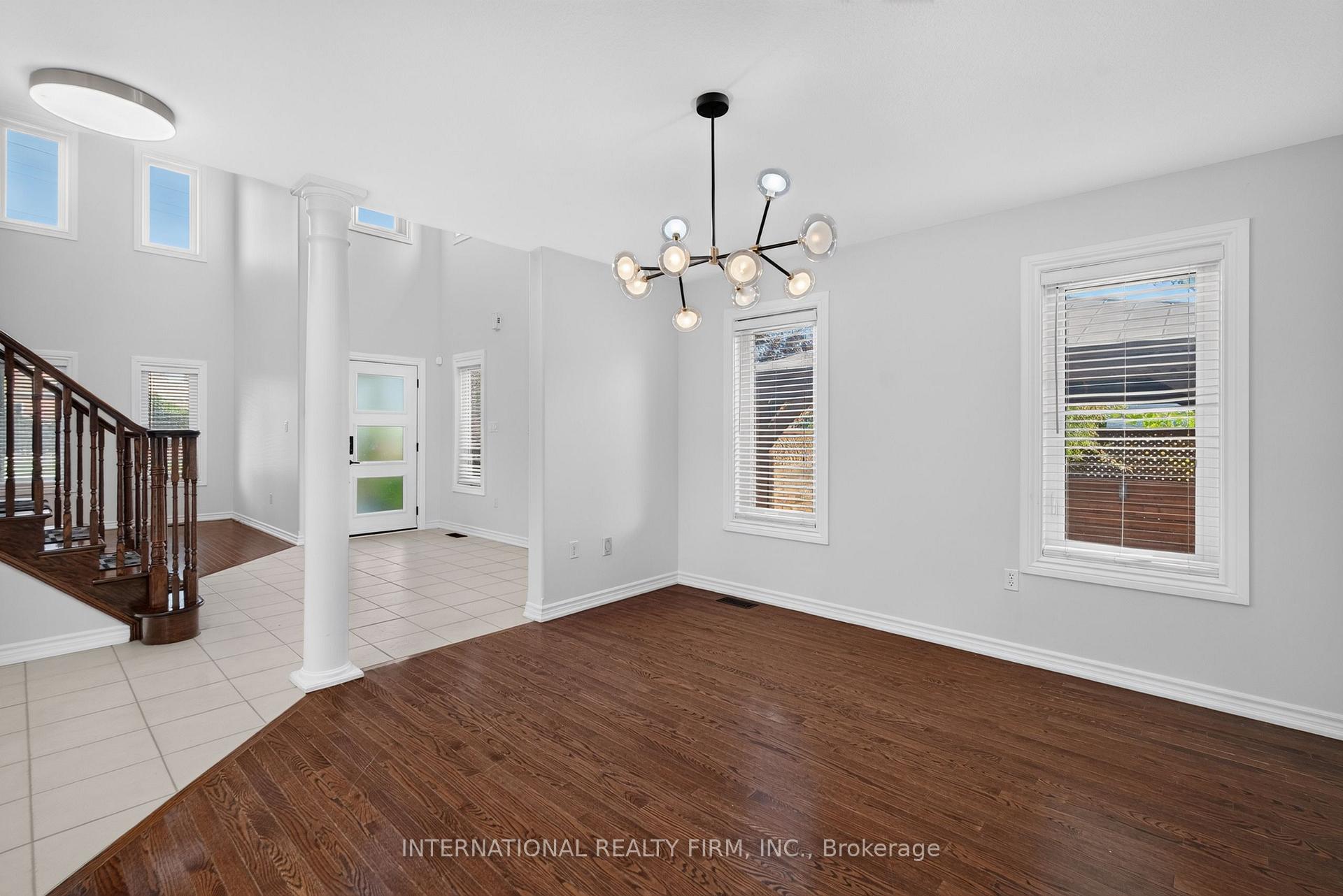 Photo 9 of 60 Prince William Way W, Barrie, Innis-Shore — HOMEH