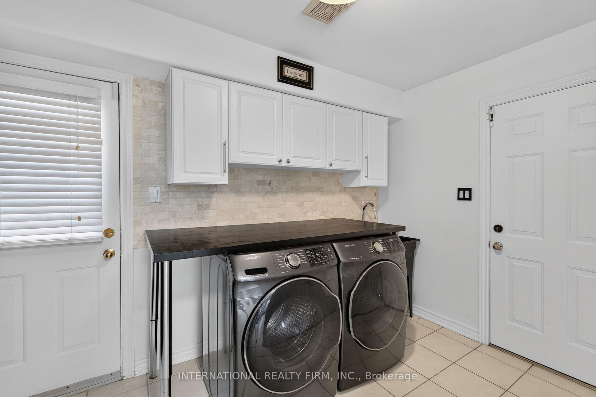 Photo 11 of 60 Prince William Way W, Barrie, Innis-Shore — HOMEH