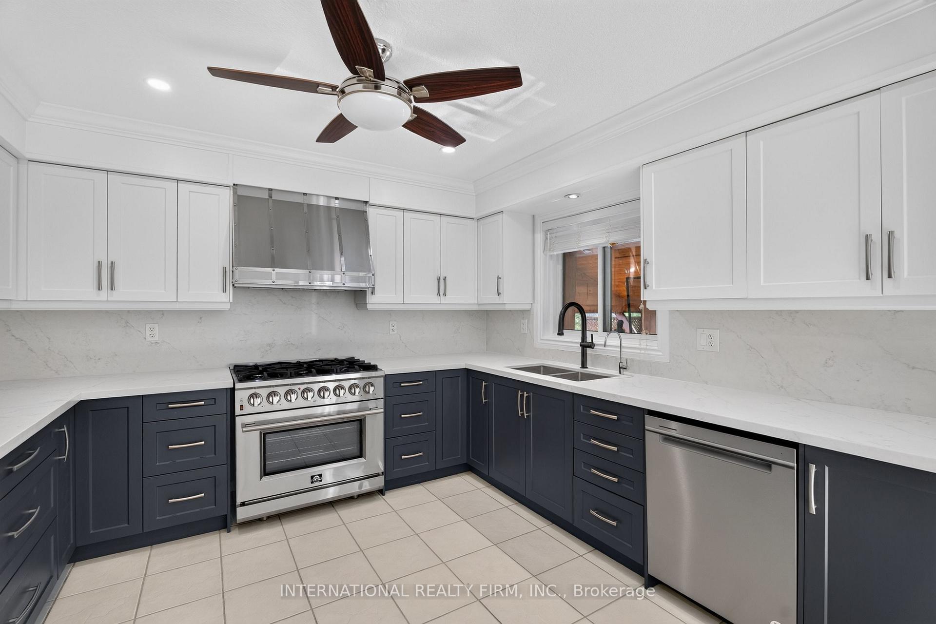 Photo 14 of 60 Prince William Way W, Barrie, Innis-Shore — HOMEH