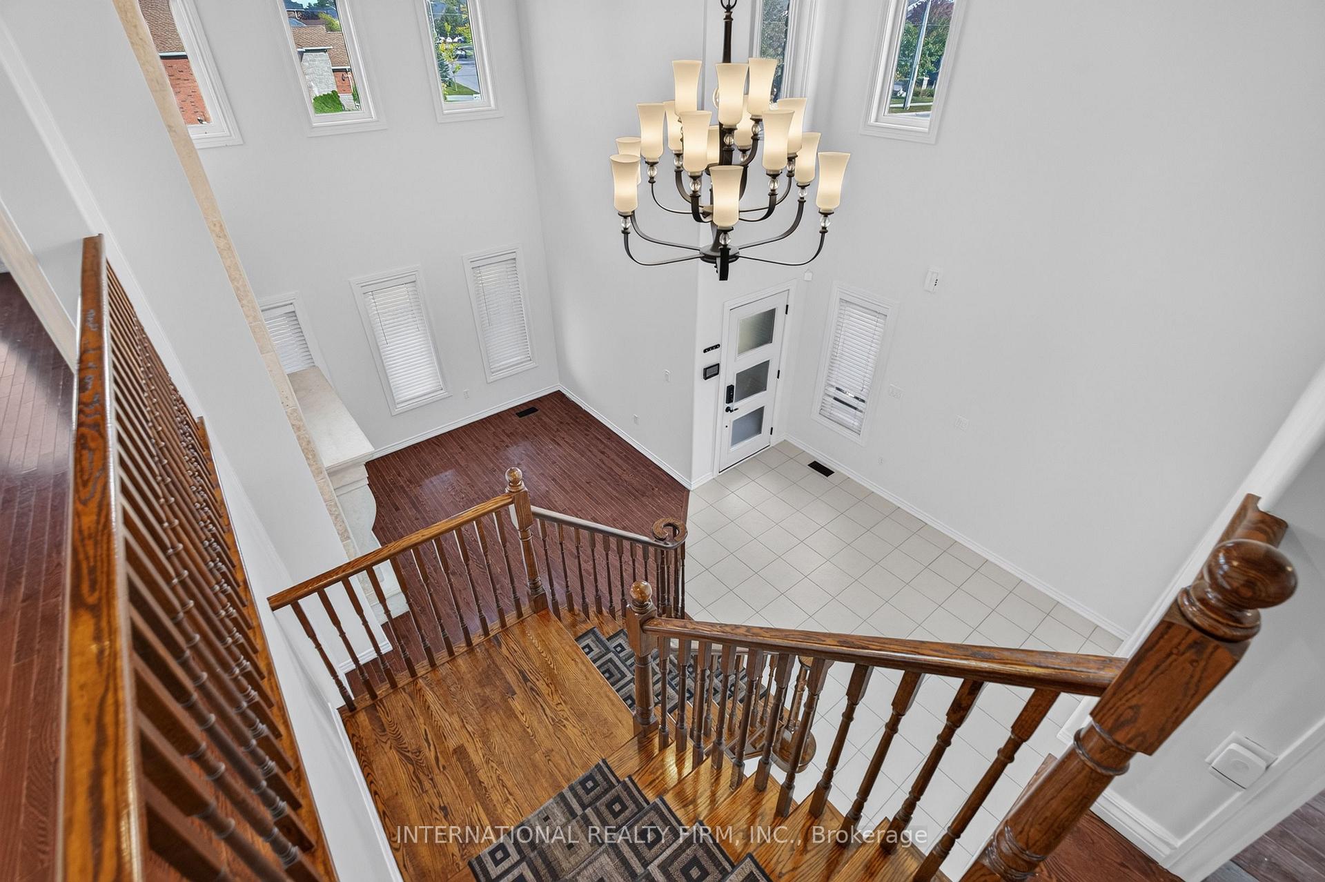 Photo 21 of 60 Prince William Way W, Barrie, Innis-Shore — HOMEH