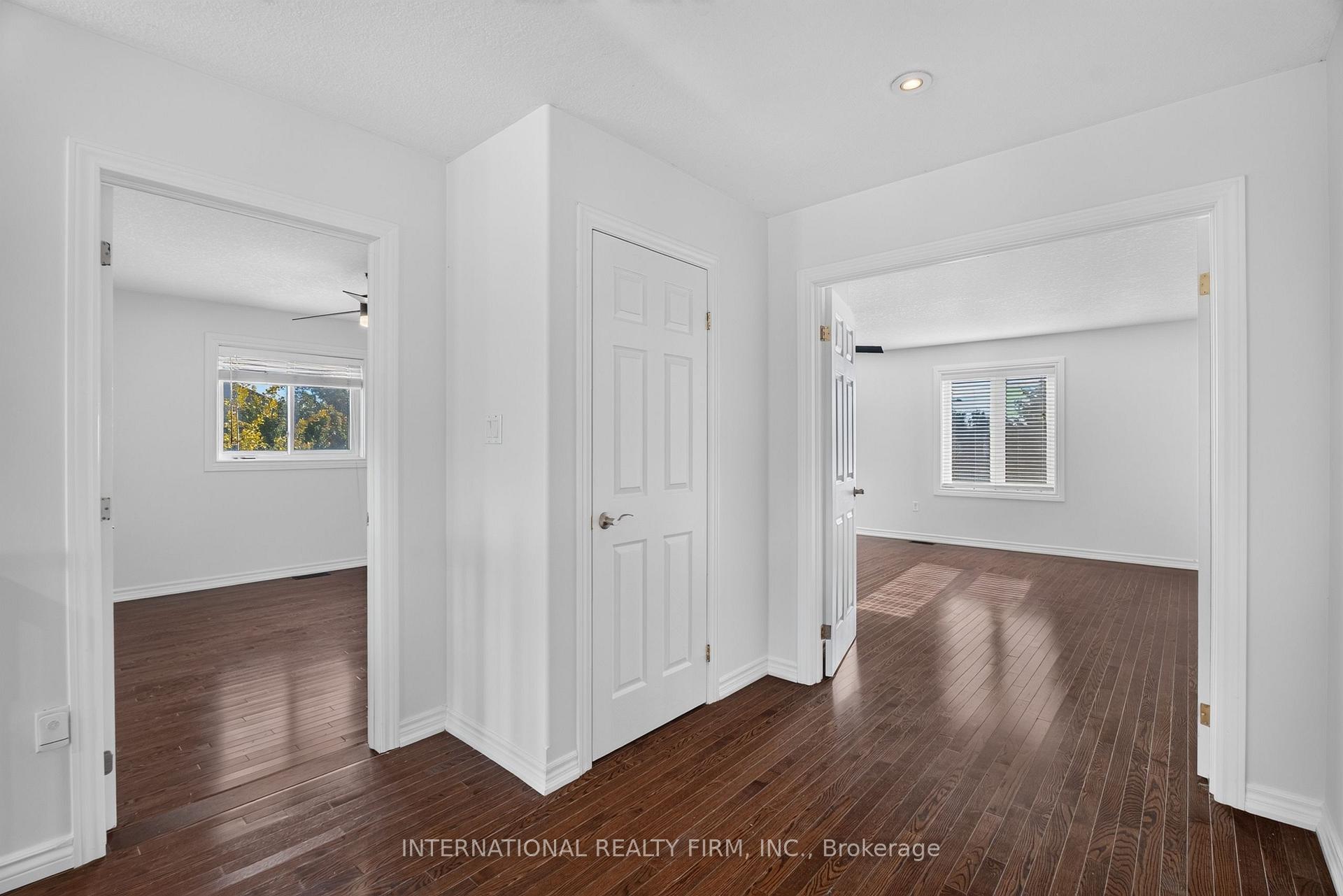 Photo 23 of 60 Prince William Way W, Barrie, Innis-Shore — HOMEH