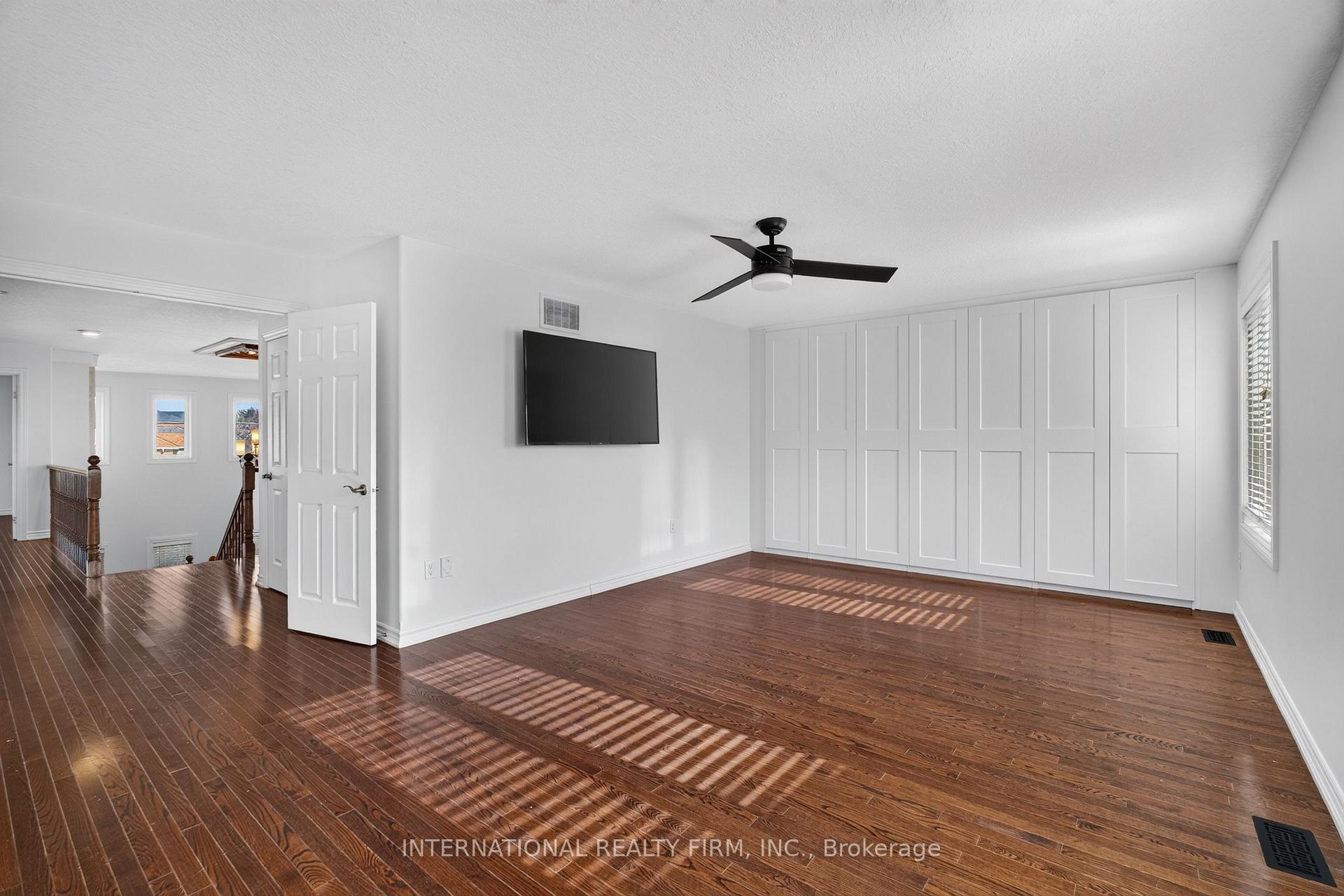 Photo 25 of 60 Prince William Way W, Barrie, Innis-Shore — HOMEH