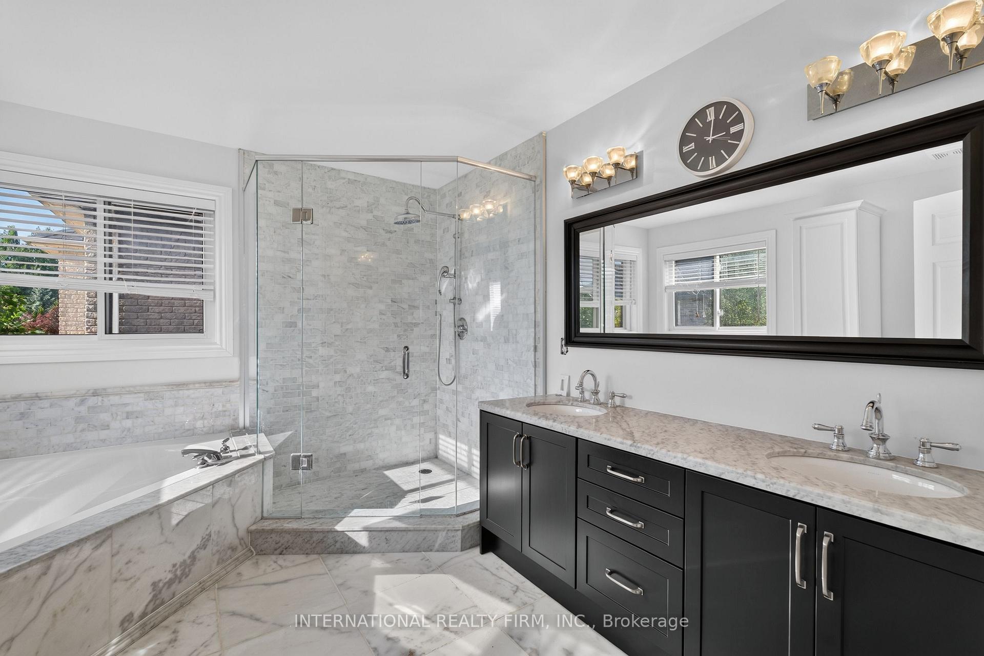 Photo 26 of 60 Prince William Way W, Barrie, Innis-Shore — HOMEH