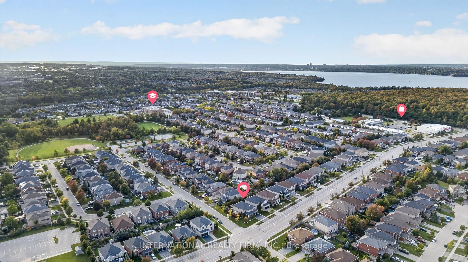 Photo 49 of 60 Prince William Way W, Barrie, Innis-Shore — HOMEH