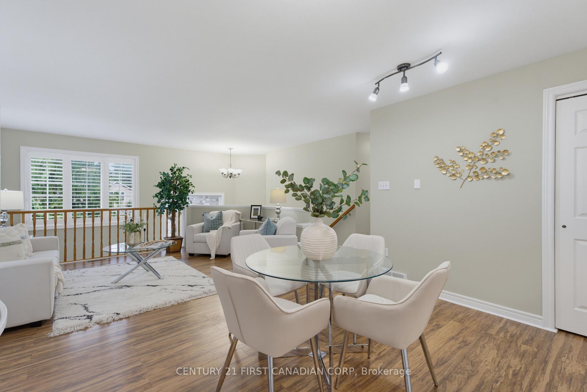 Photo 12 of 189 Gibson Crescent, Lucan Biddulph, Lucan — HOMEH