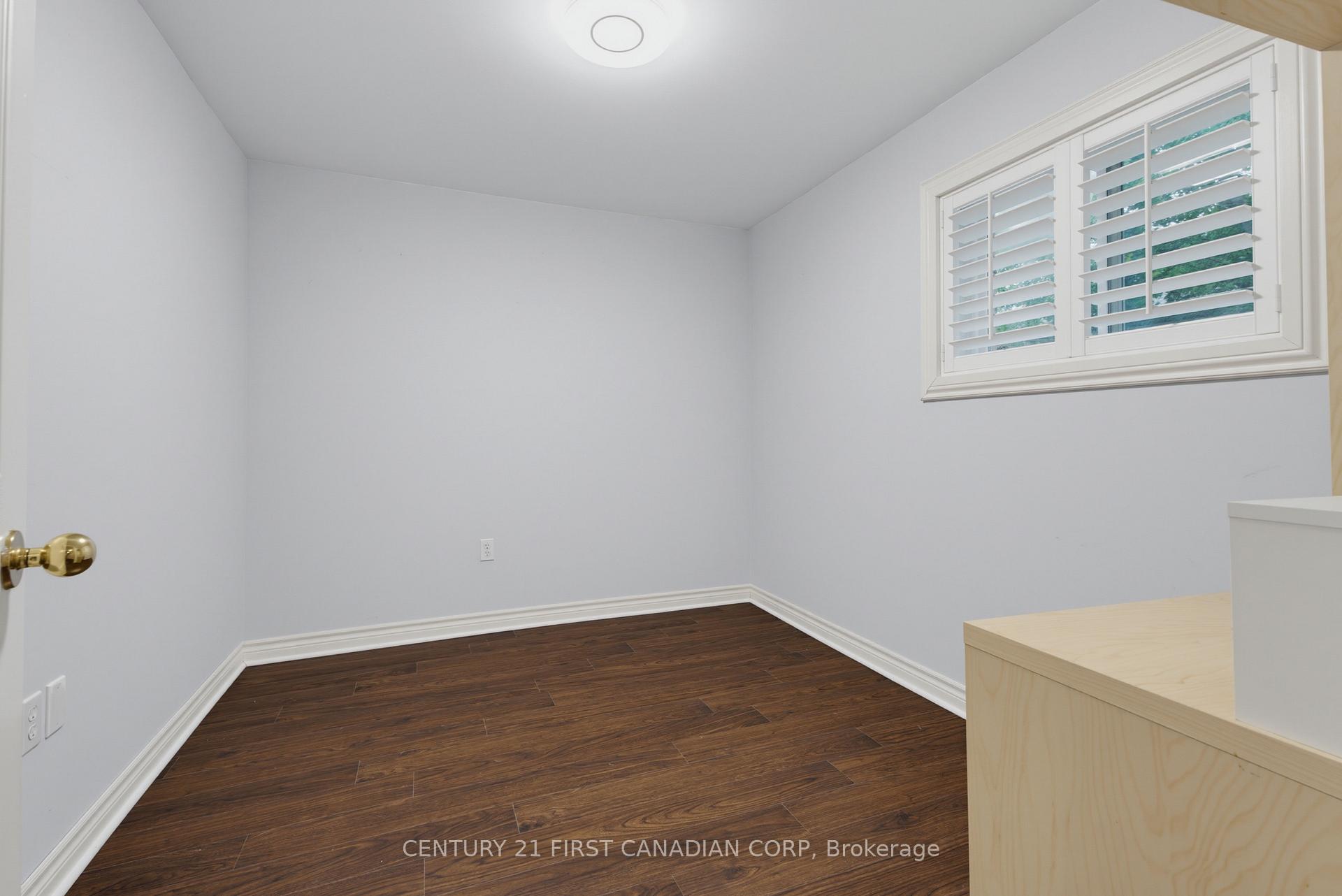 Photo 25 of 189 Gibson Crescent, Lucan Biddulph, Lucan — HOMEH