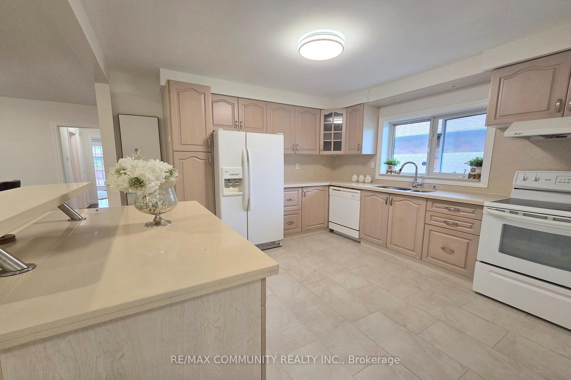 Photo 11 of 93 Waringstown Drive, Scarborough, Wexford-Maryvale — HOMEH