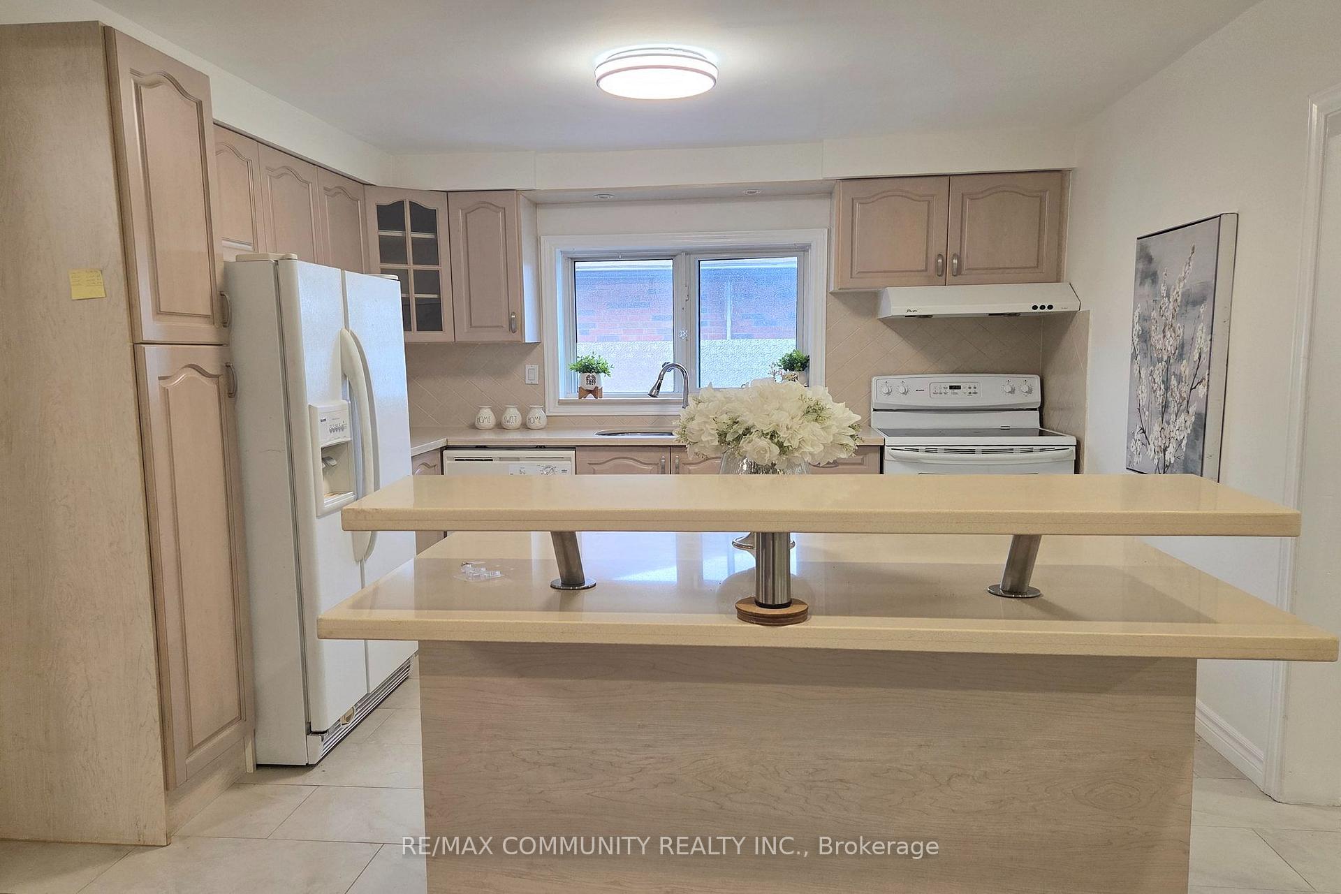 Photo 13 of 93 Waringstown Drive, Scarborough, Wexford-Maryvale — HOMEH