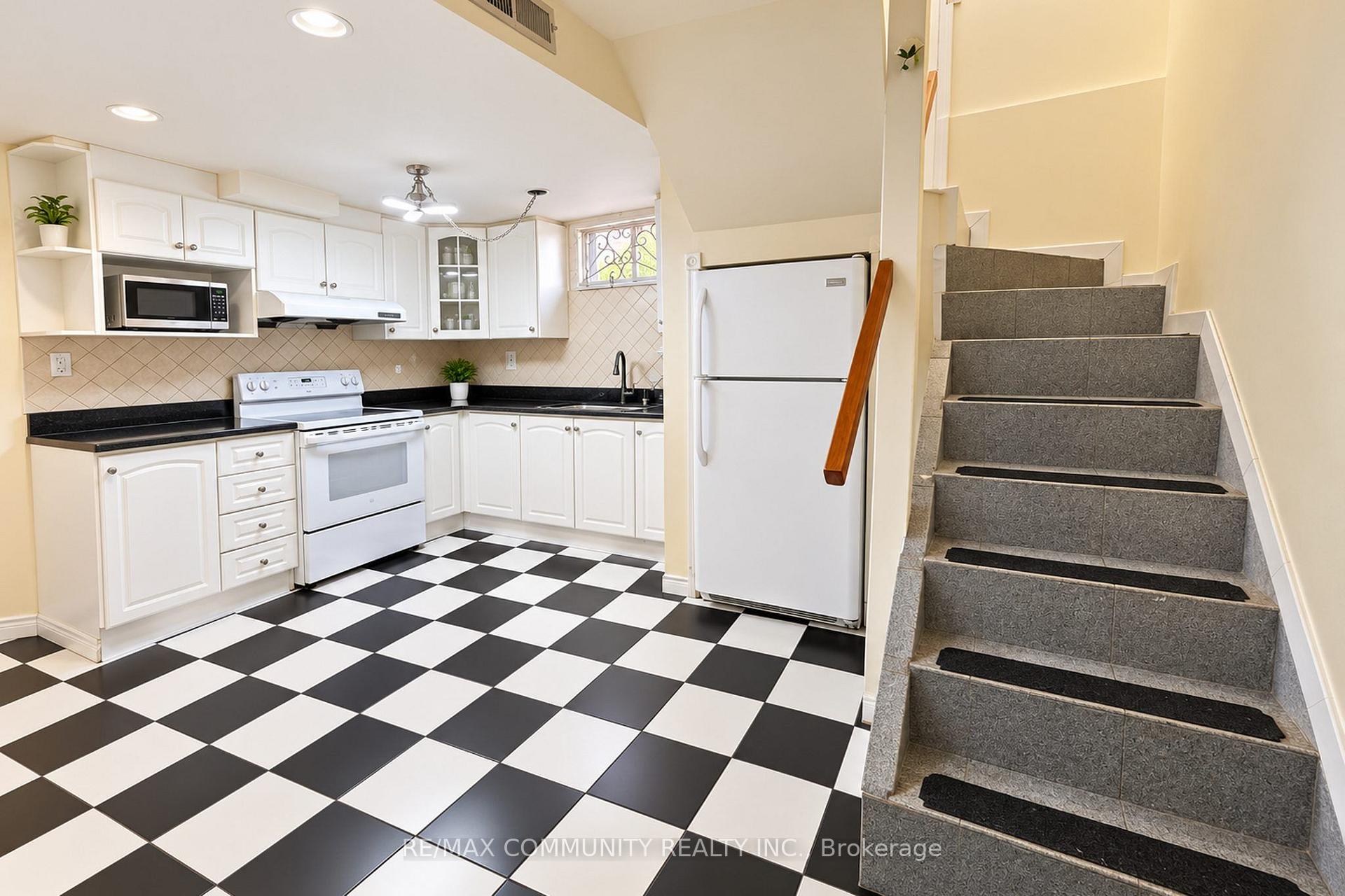 Photo 27 of 93 Waringstown Drive, Scarborough, Wexford-Maryvale — HOMEH