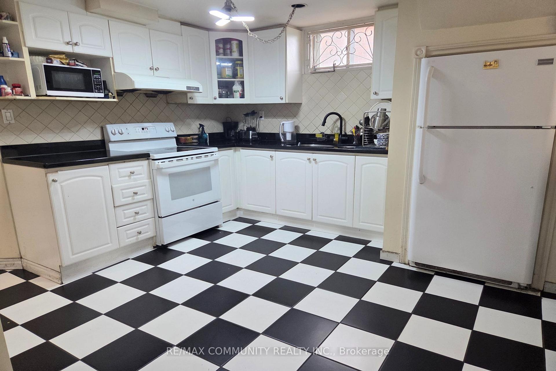 Photo 28 of 93 Waringstown Drive, Scarborough, Wexford-Maryvale — HOMEH