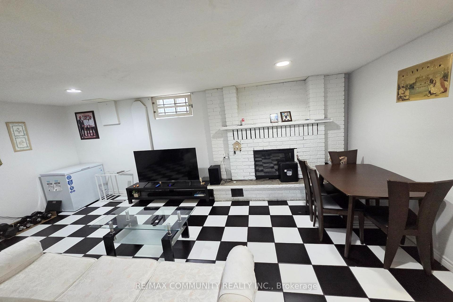 Photo 30 of 93 Waringstown Drive, Scarborough, Wexford-Maryvale — HOMEH