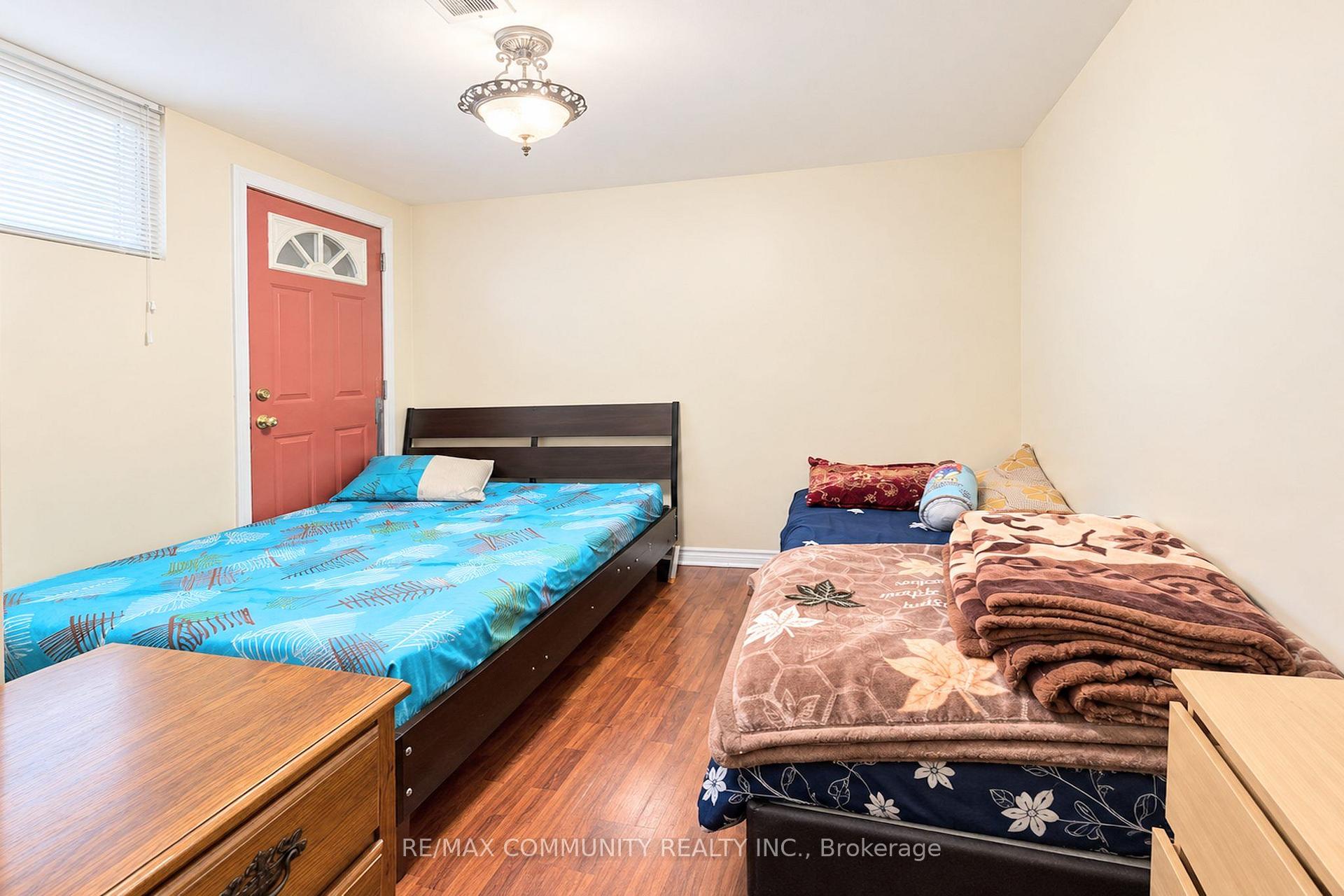 Photo 33 of 93 Waringstown Drive, Scarborough, Wexford-Maryvale — HOMEH