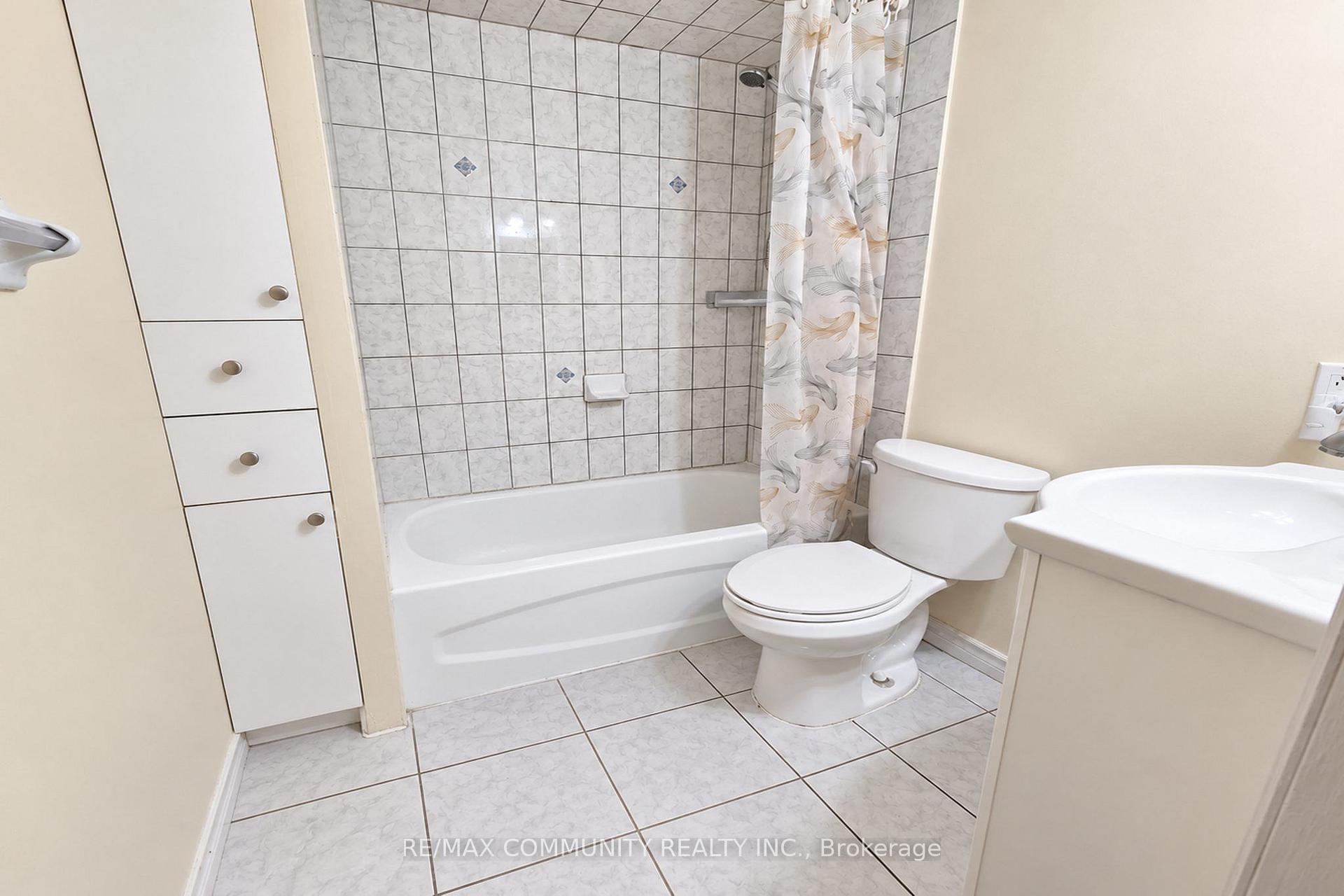 Photo 36 of 93 Waringstown Drive, Scarborough, Wexford-Maryvale — HOMEH