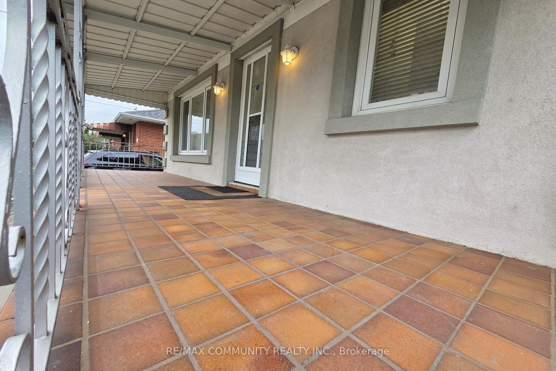 Photo 38 of 93 Waringstown Drive, Scarborough, Wexford-Maryvale — HOMEH